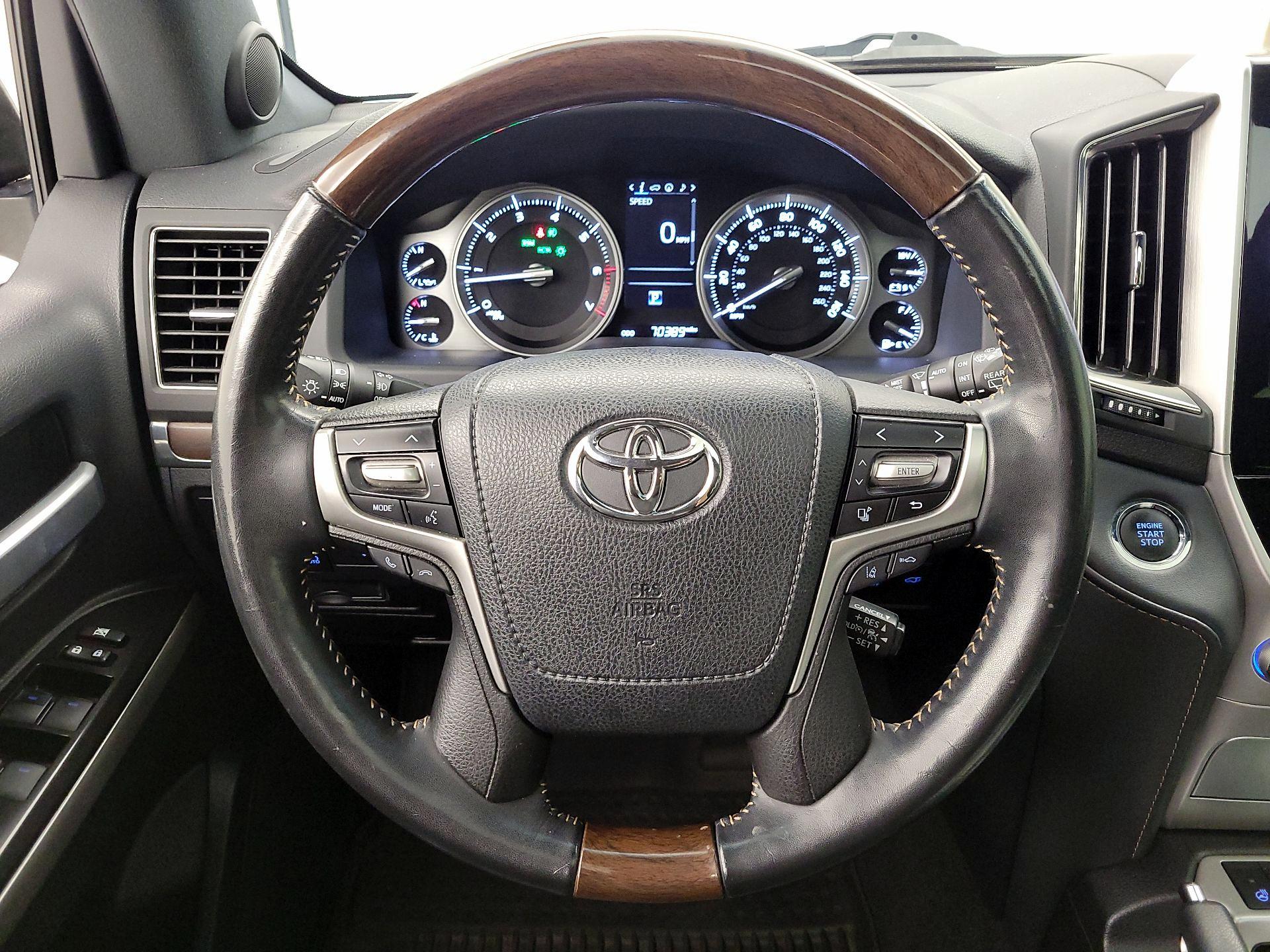 Thumbnail: 2020 Toyota Land Cruiser - 10