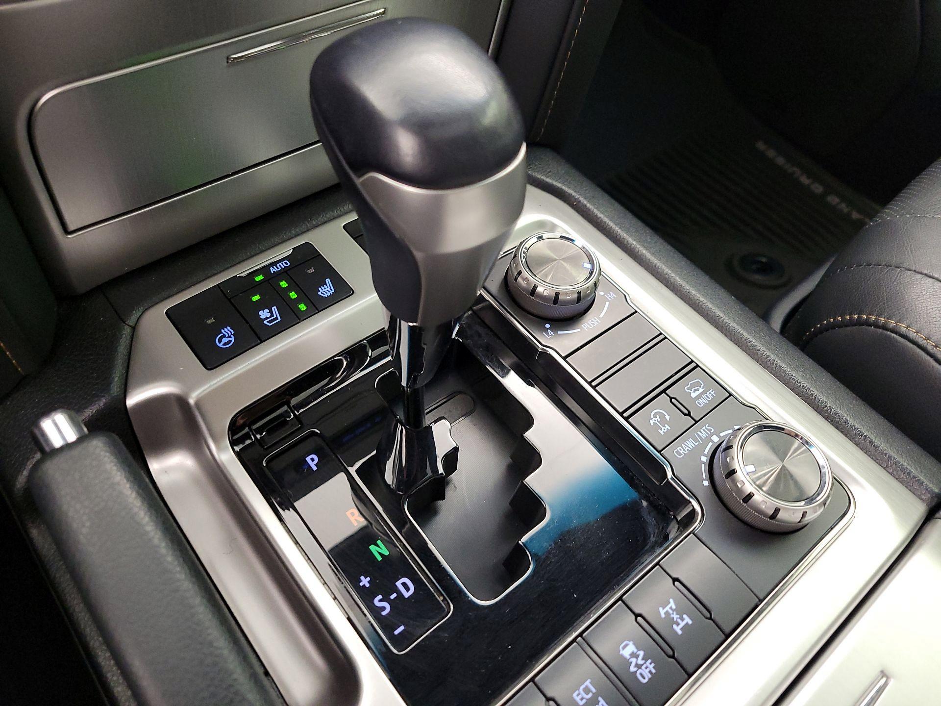 Thumbnail: 2020 Toyota Land Cruiser - 18