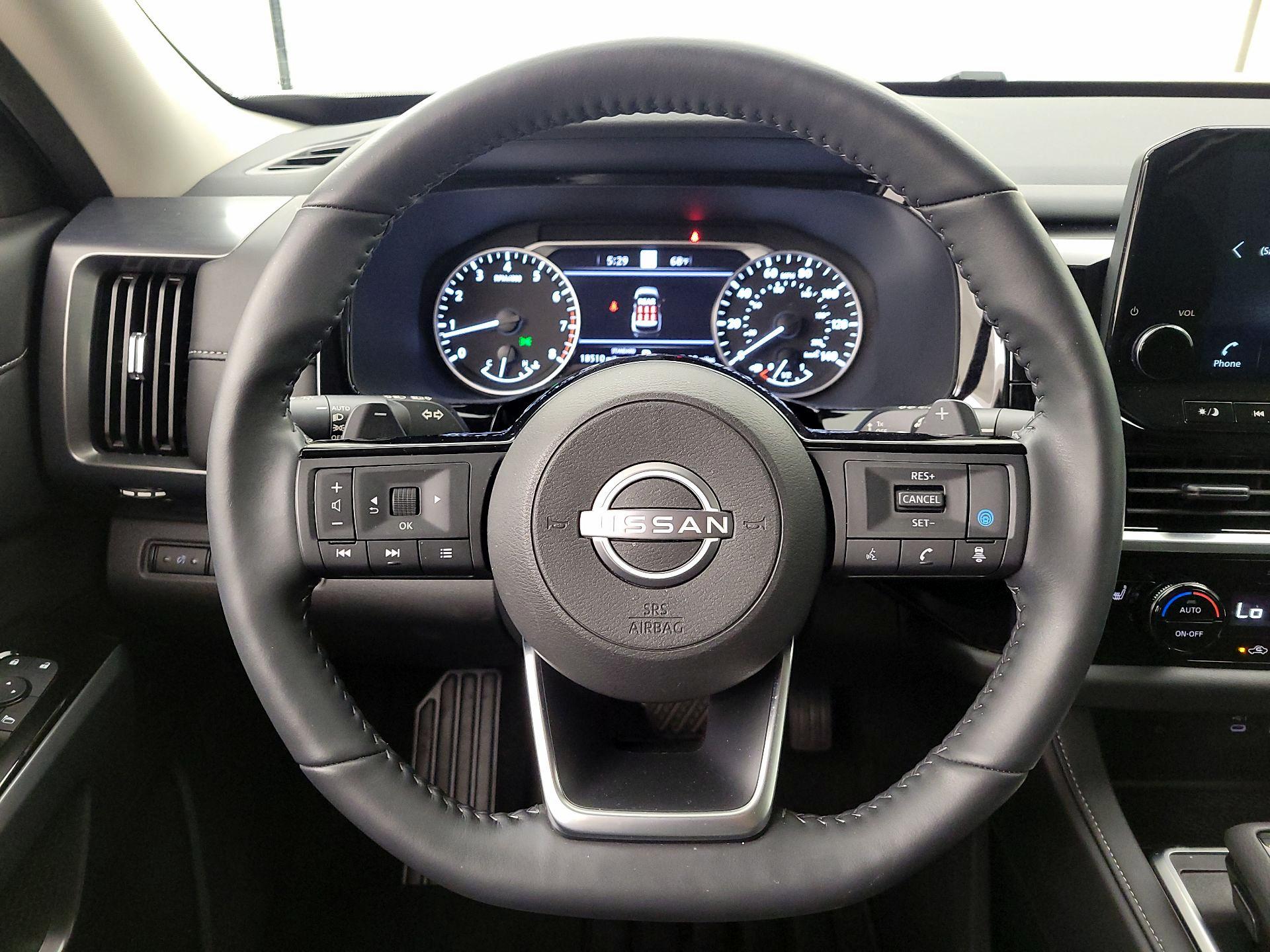 Thumbnail: 2024 Nissan Pathfinder - 10