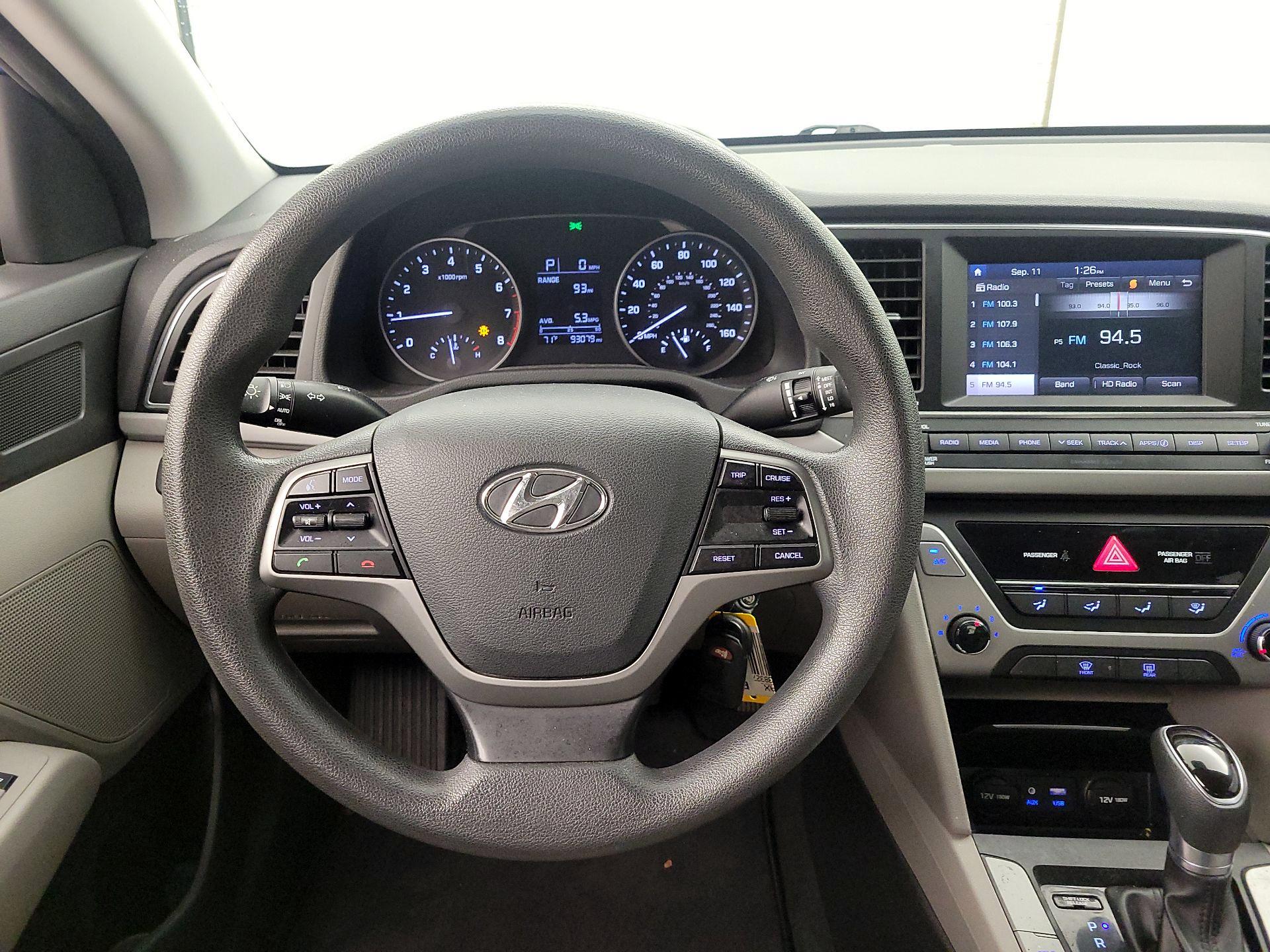 Thumbnail: 2017 Hyundai Elantra - 10