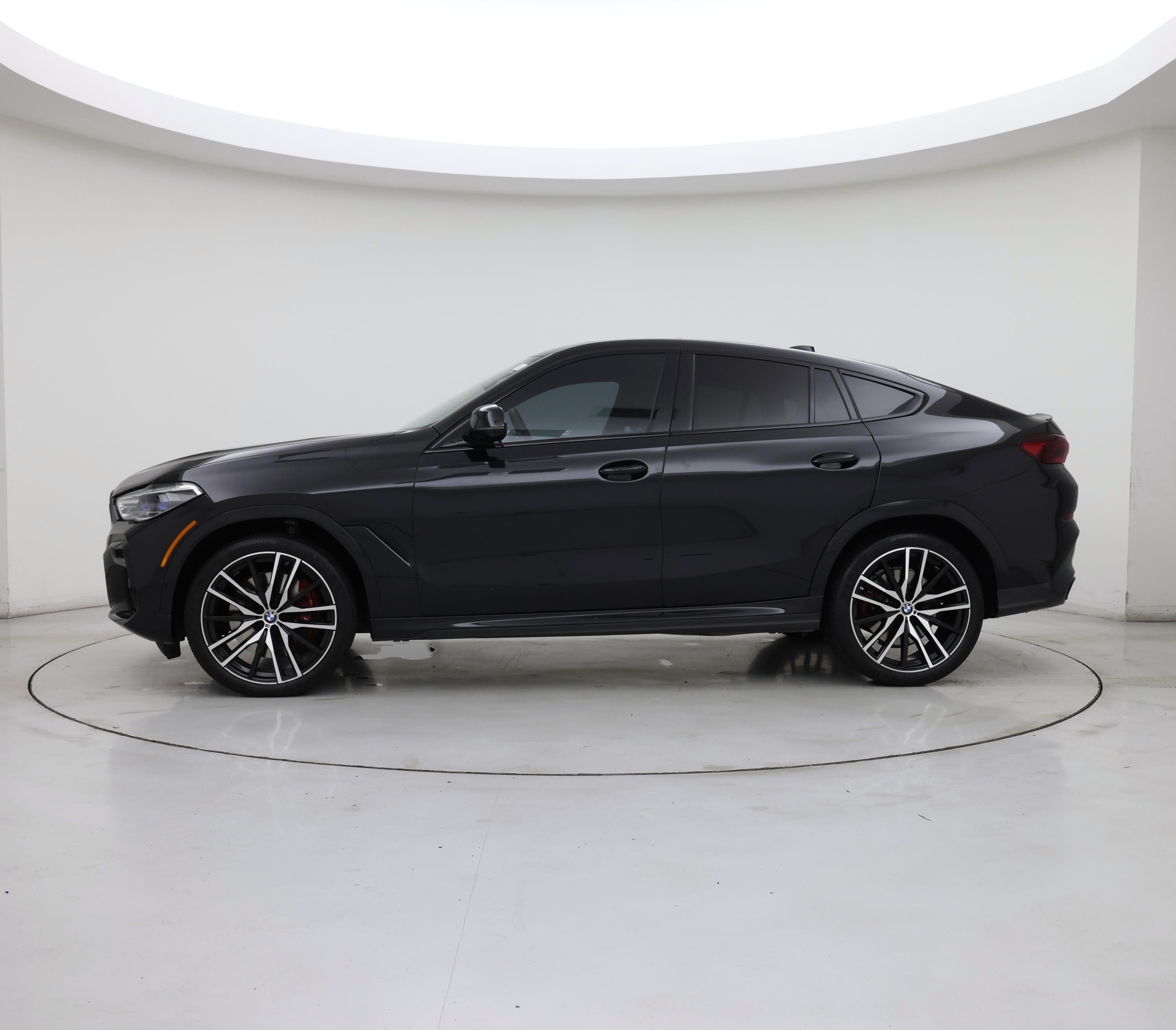Thumbnail: 2023 BMW X6 - 3