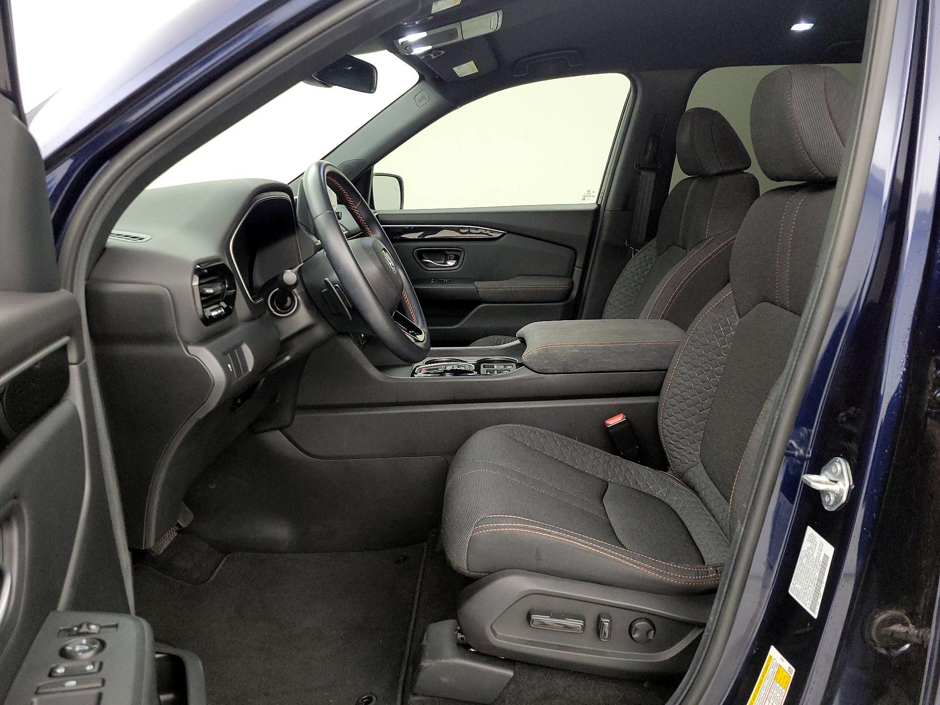 Thumbnail: 2025 Honda Pilot - 11
