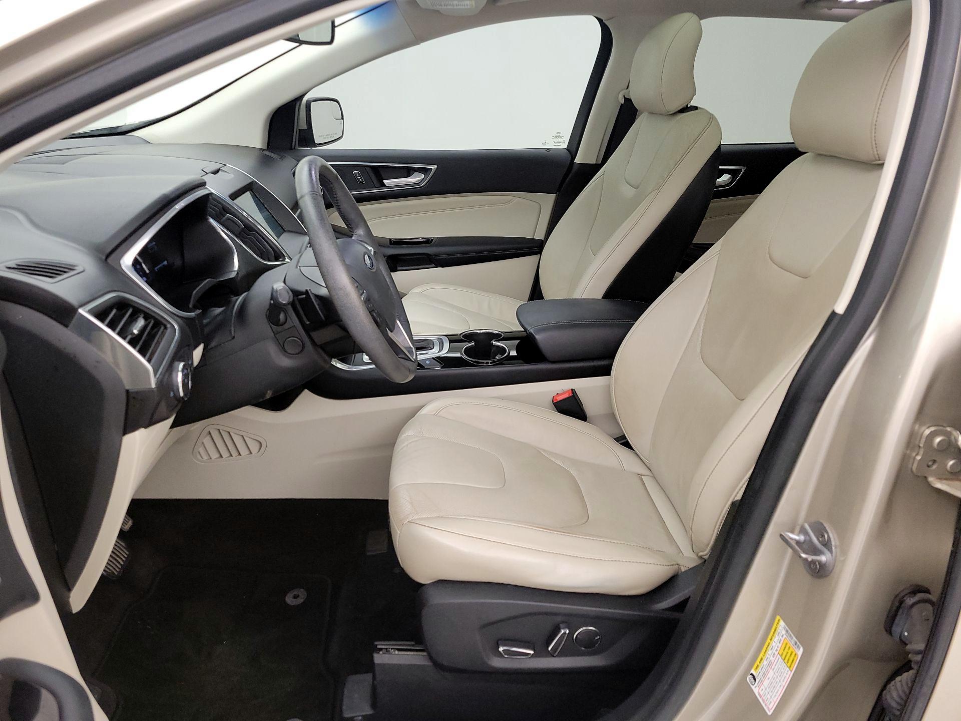 Thumbnail: 2018 Ford Edge - 11