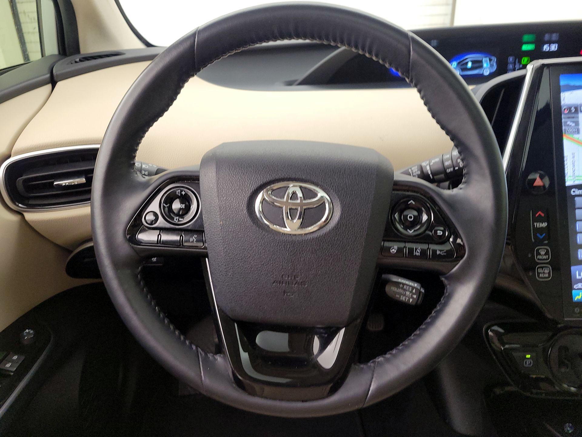 Thumbnail: 2021 Toyota Prius - 10