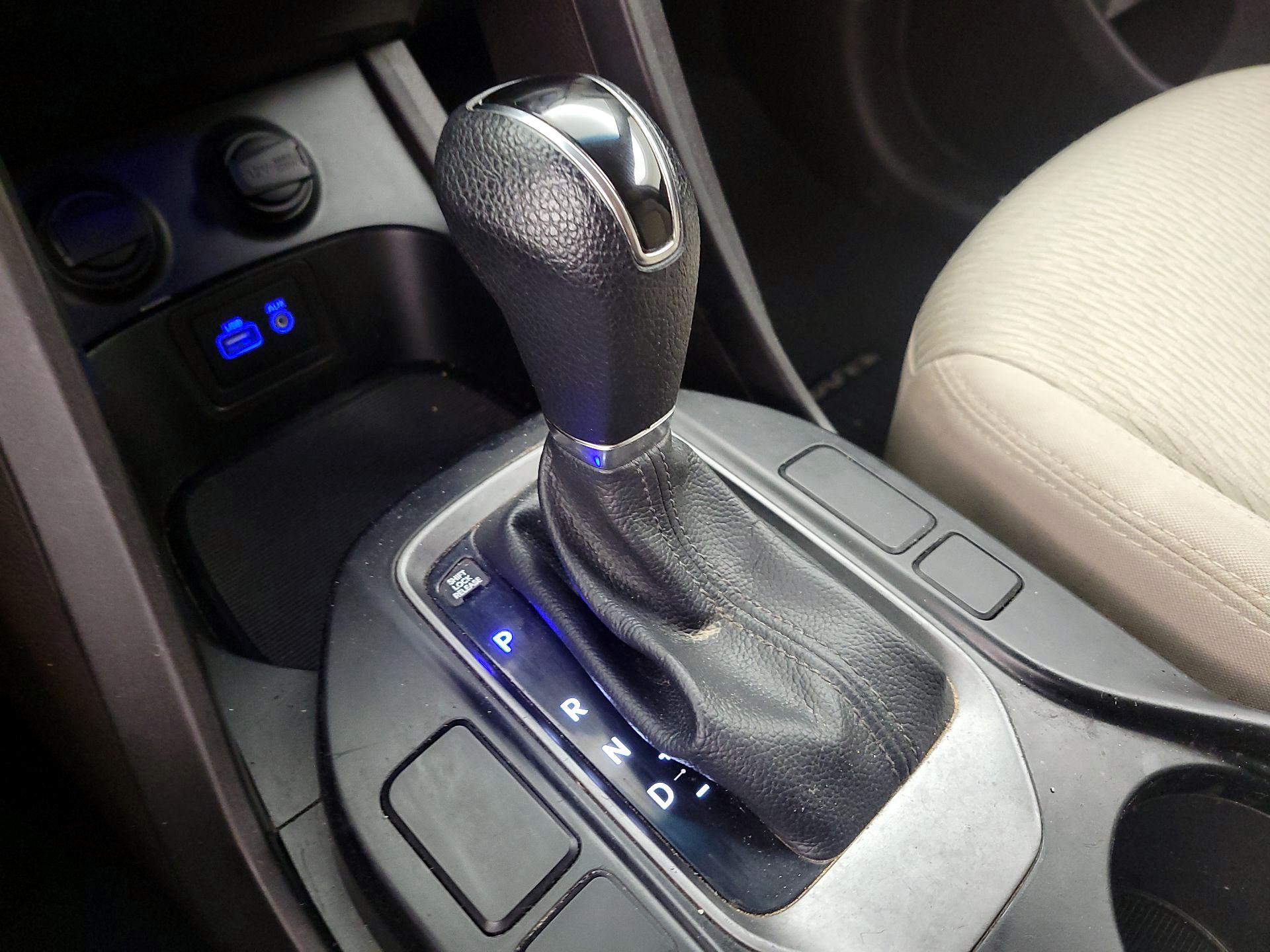 Thumbnail: 2017 Hyundai Santa Fe - 17