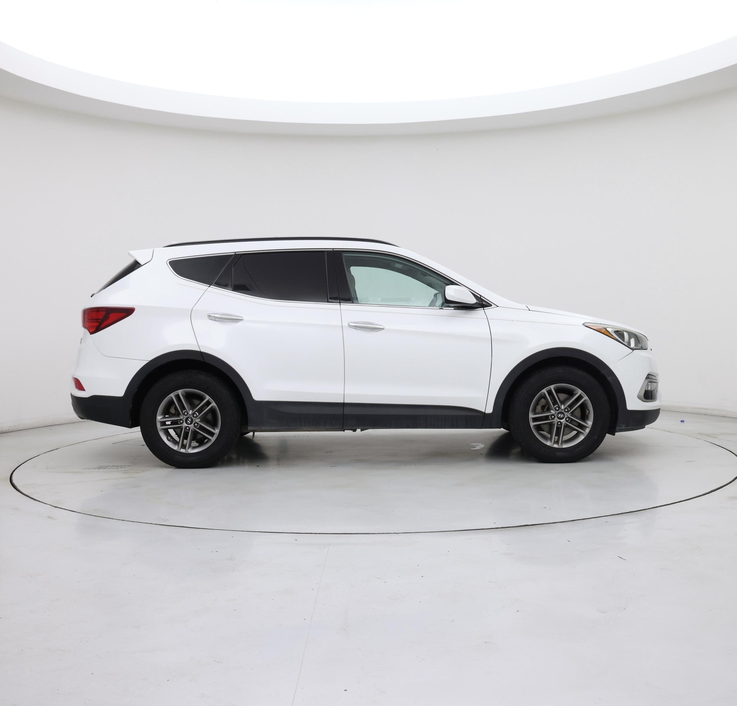 Thumbnail: 2017 Hyundai Santa Fe - 7