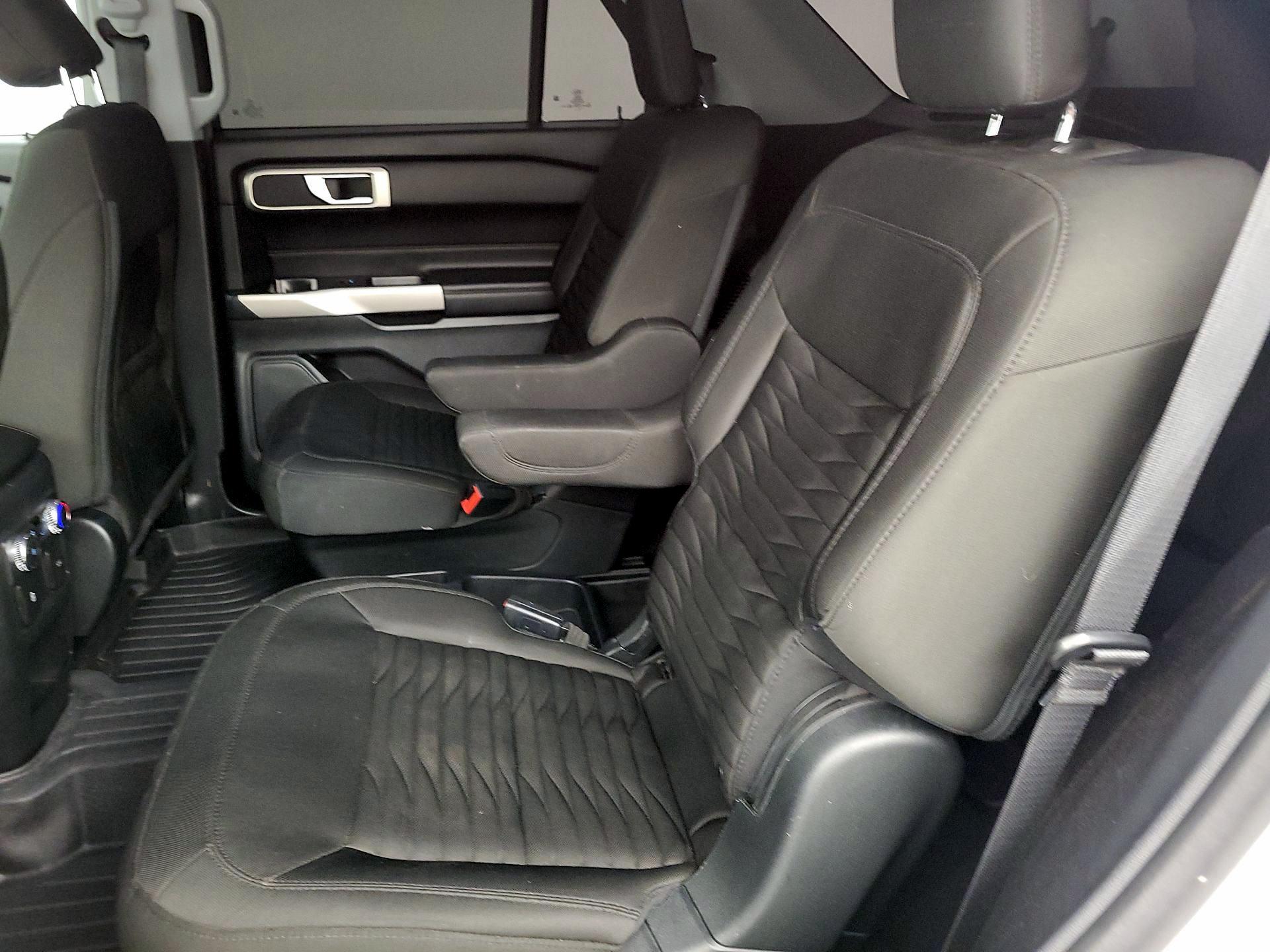 Thumbnail: 2021 Ford Explorer - 19