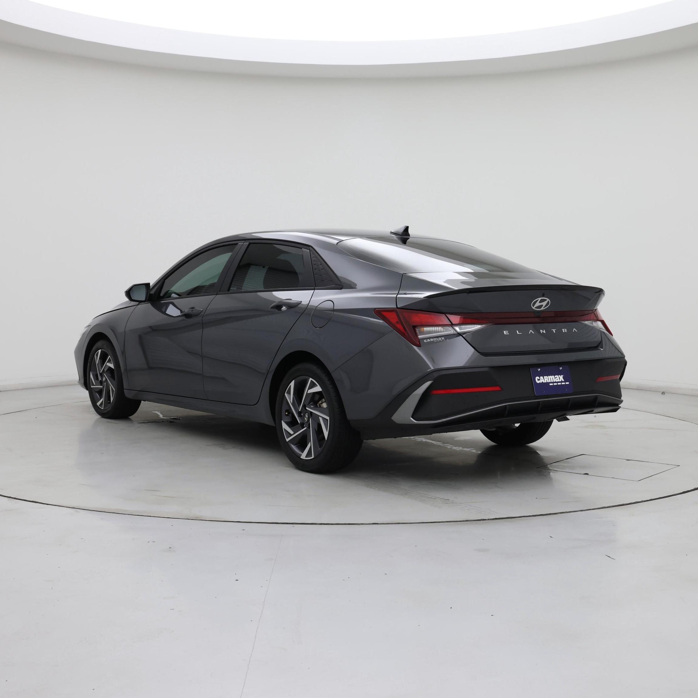 Thumbnail: 2025 Hyundai Elantra - 2