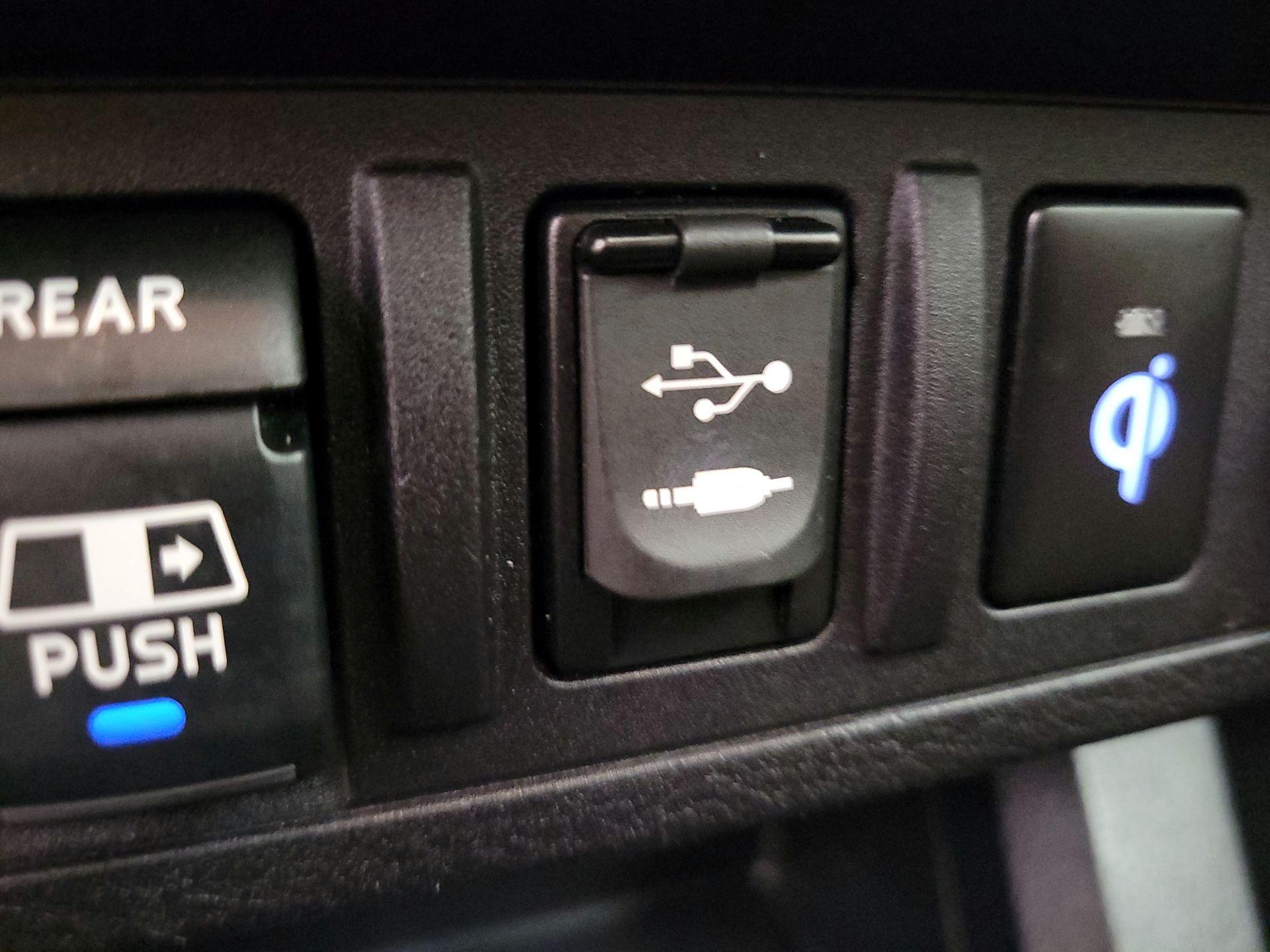 Thumbnail: 2018 Toyota Tacoma - 19