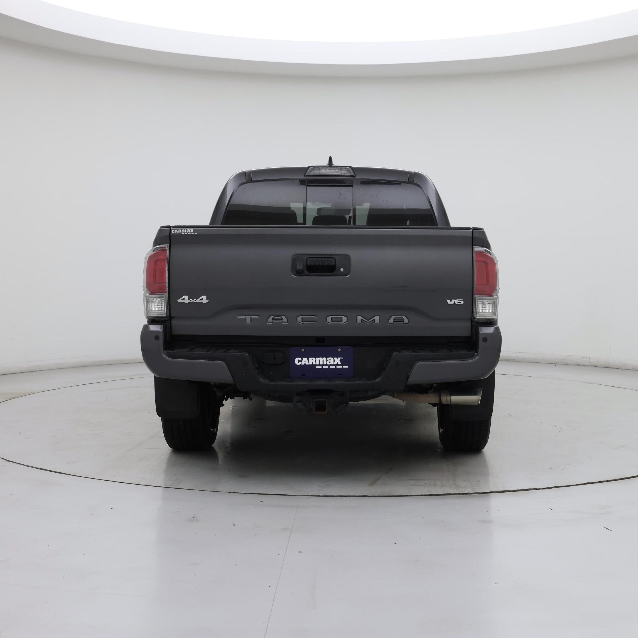 Thumbnail: 2018 Toyota Tacoma - 6