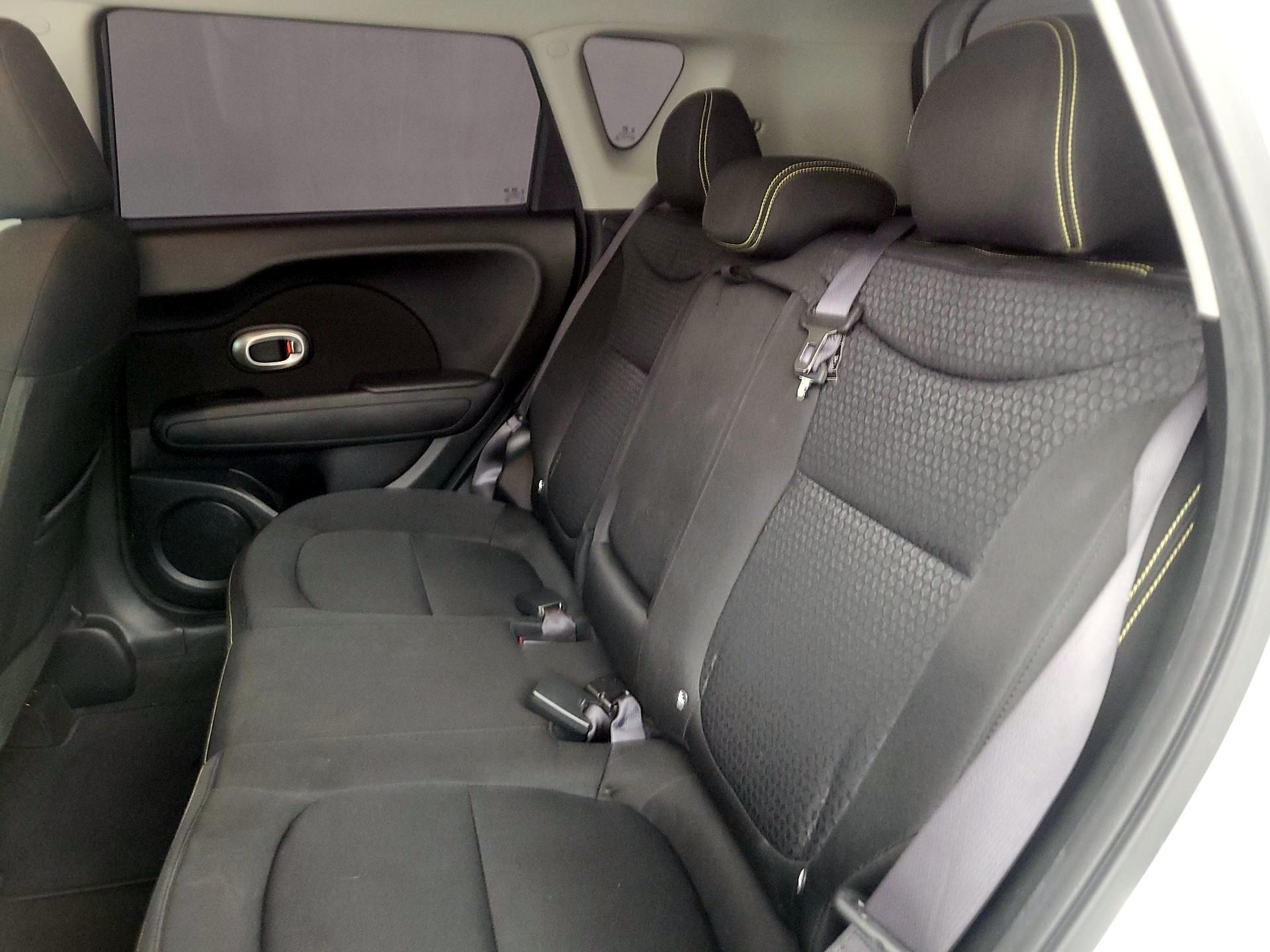 Thumbnail: 2016 Kia Soul - 19