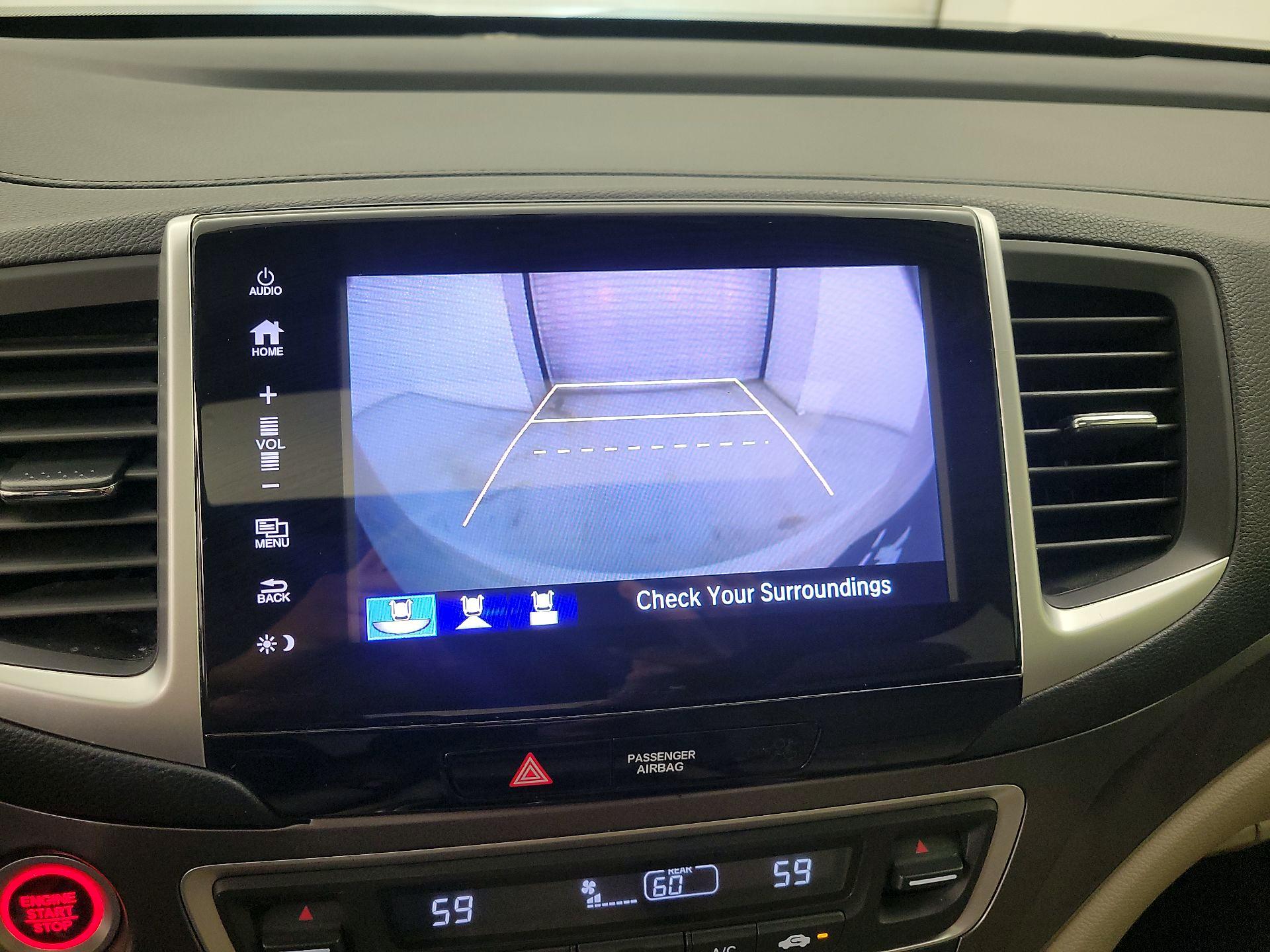 Thumbnail: 2018 Honda Pilot - 14