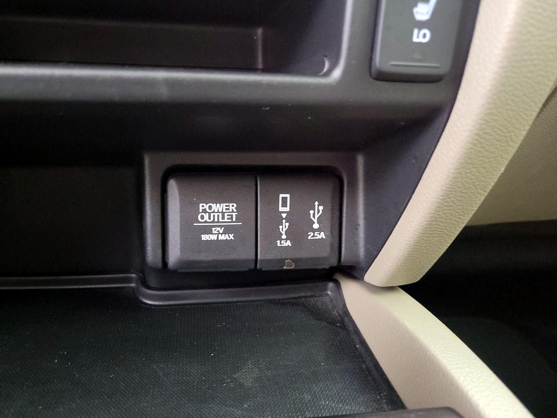 Thumbnail: 2018 Honda Pilot - 18