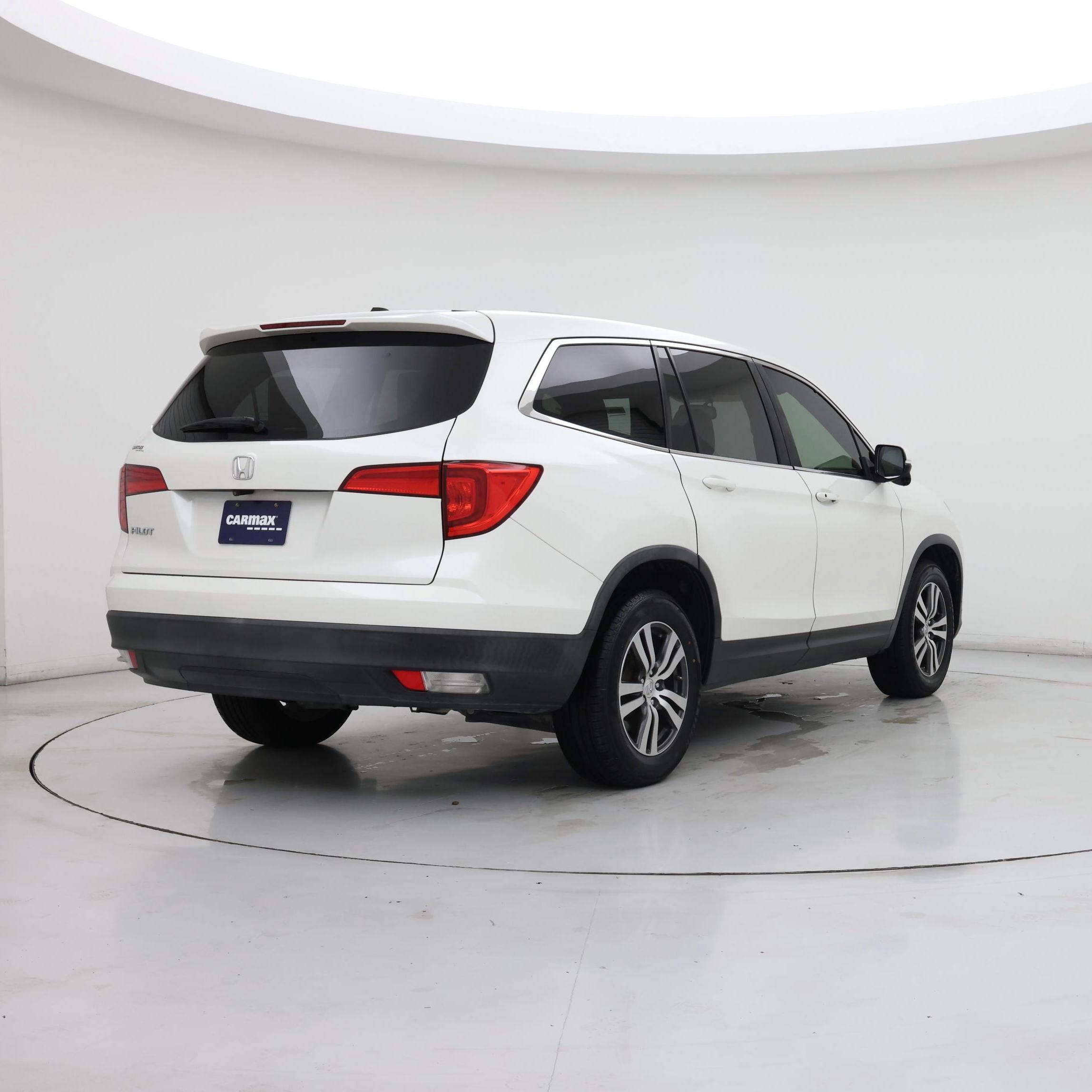 Thumbnail: 2018 Honda Pilot - 8