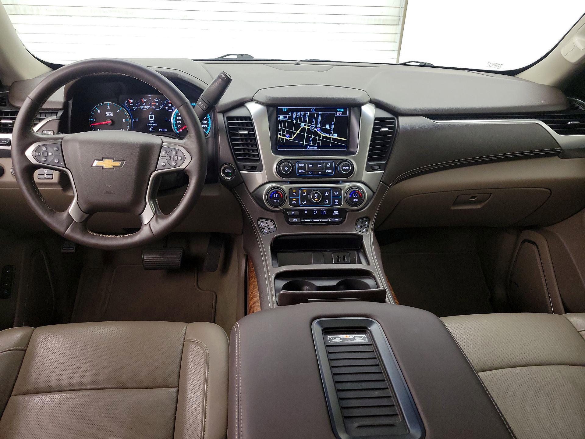 Thumbnail: 2017 Chevrolet Suburban - 9