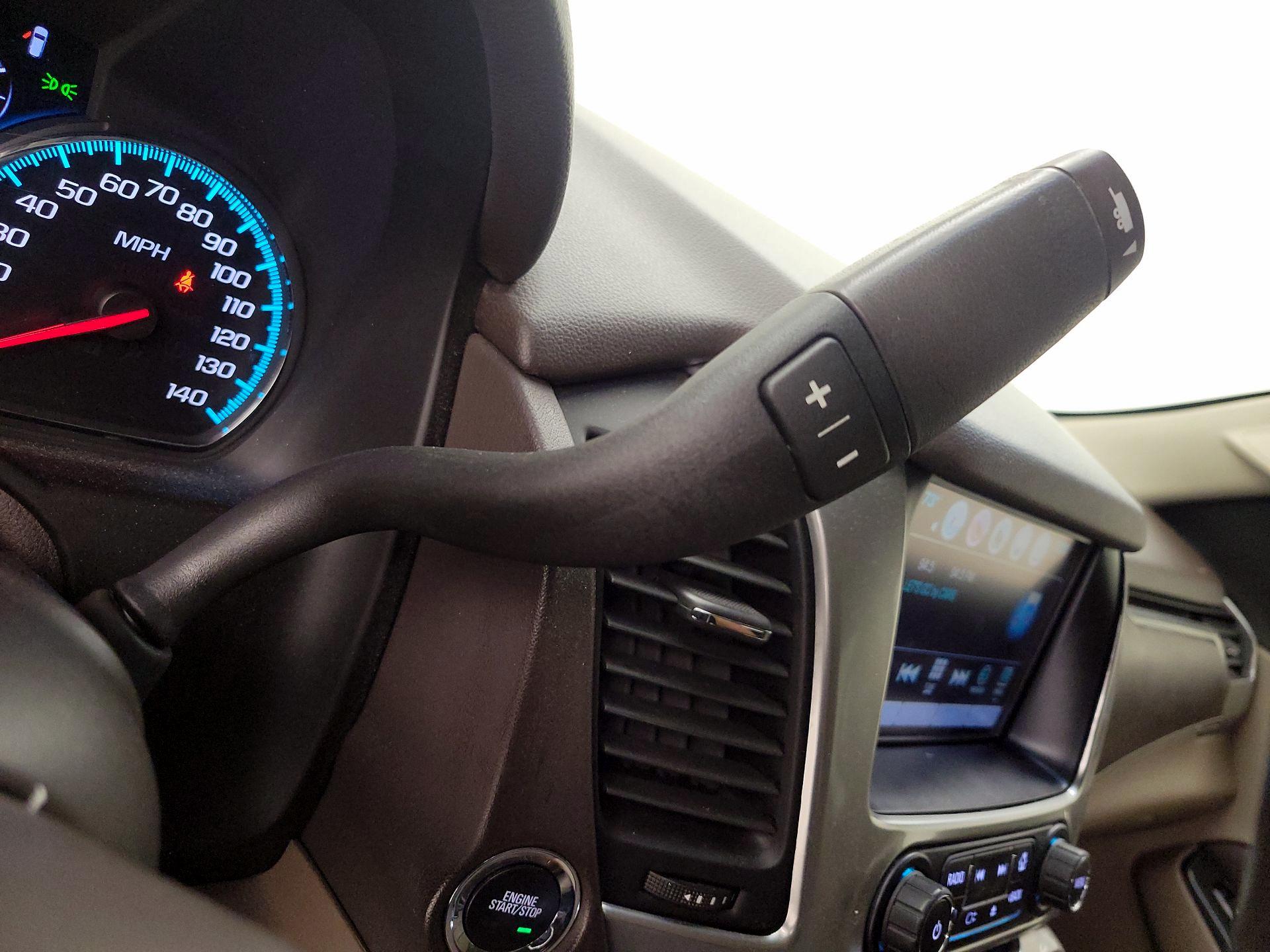 Thumbnail: 2017 Chevrolet Suburban - 18