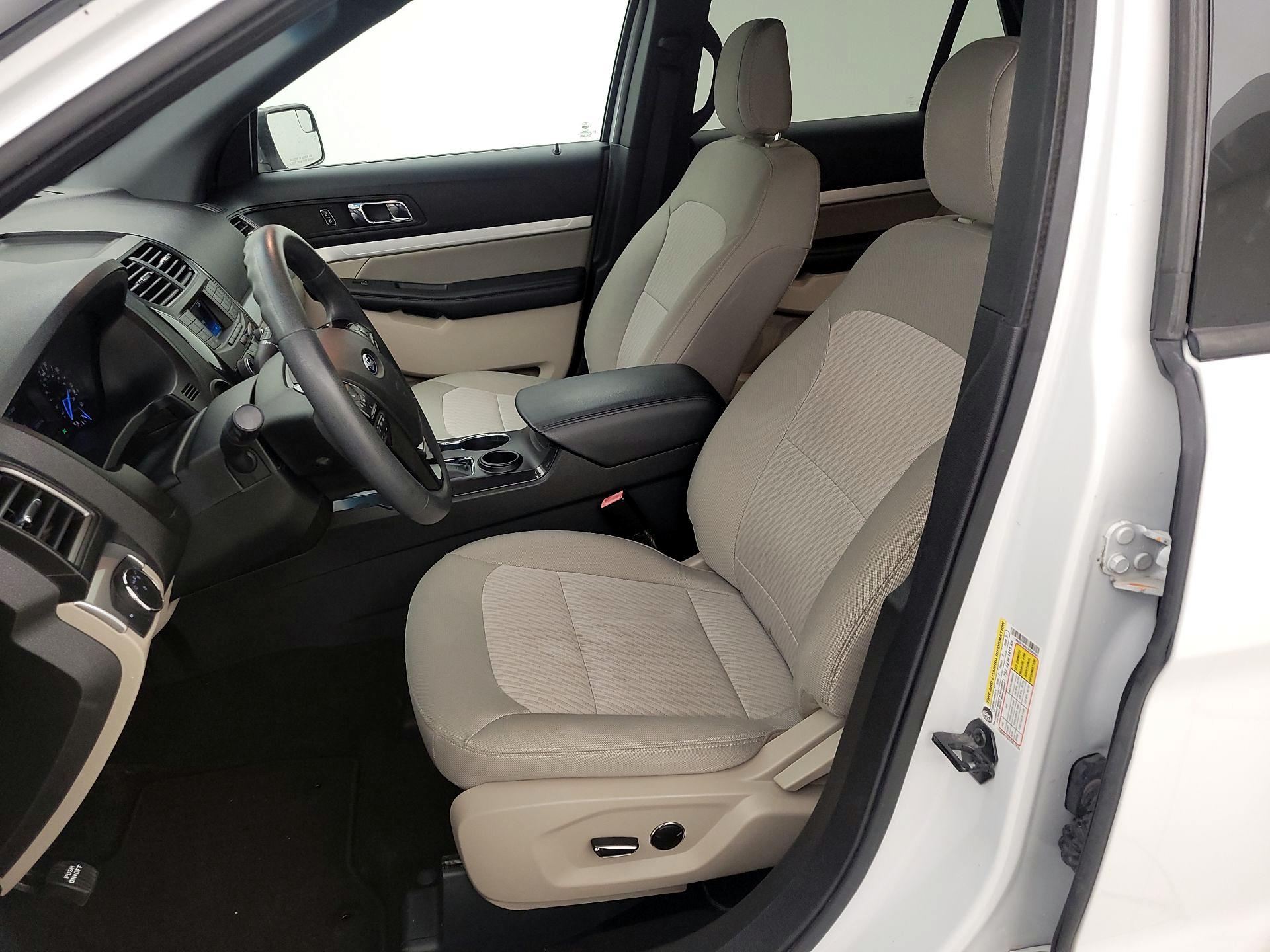 Thumbnail: 2018 Ford Explorer - 11