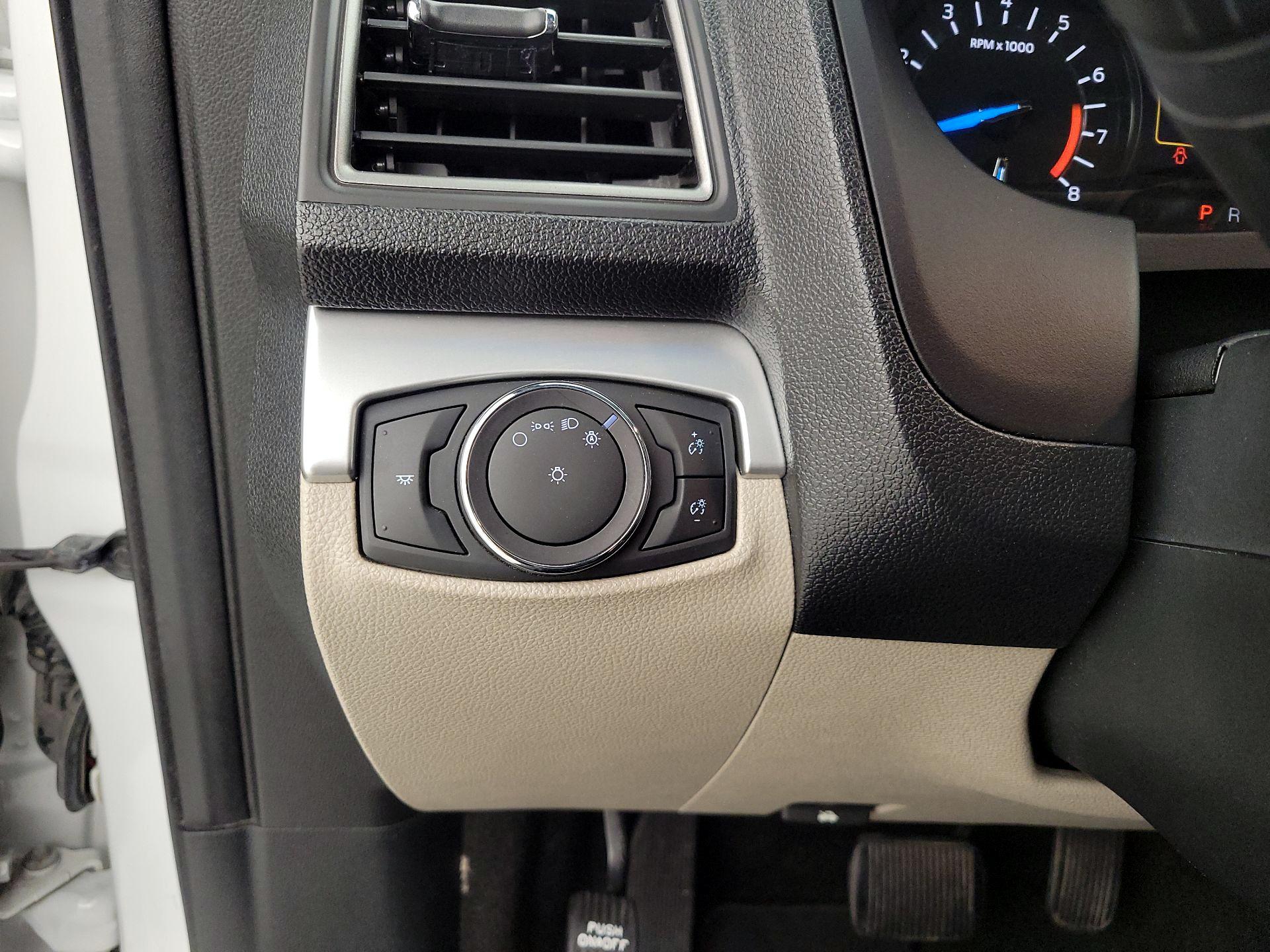 Thumbnail: 2018 Ford Explorer - 13