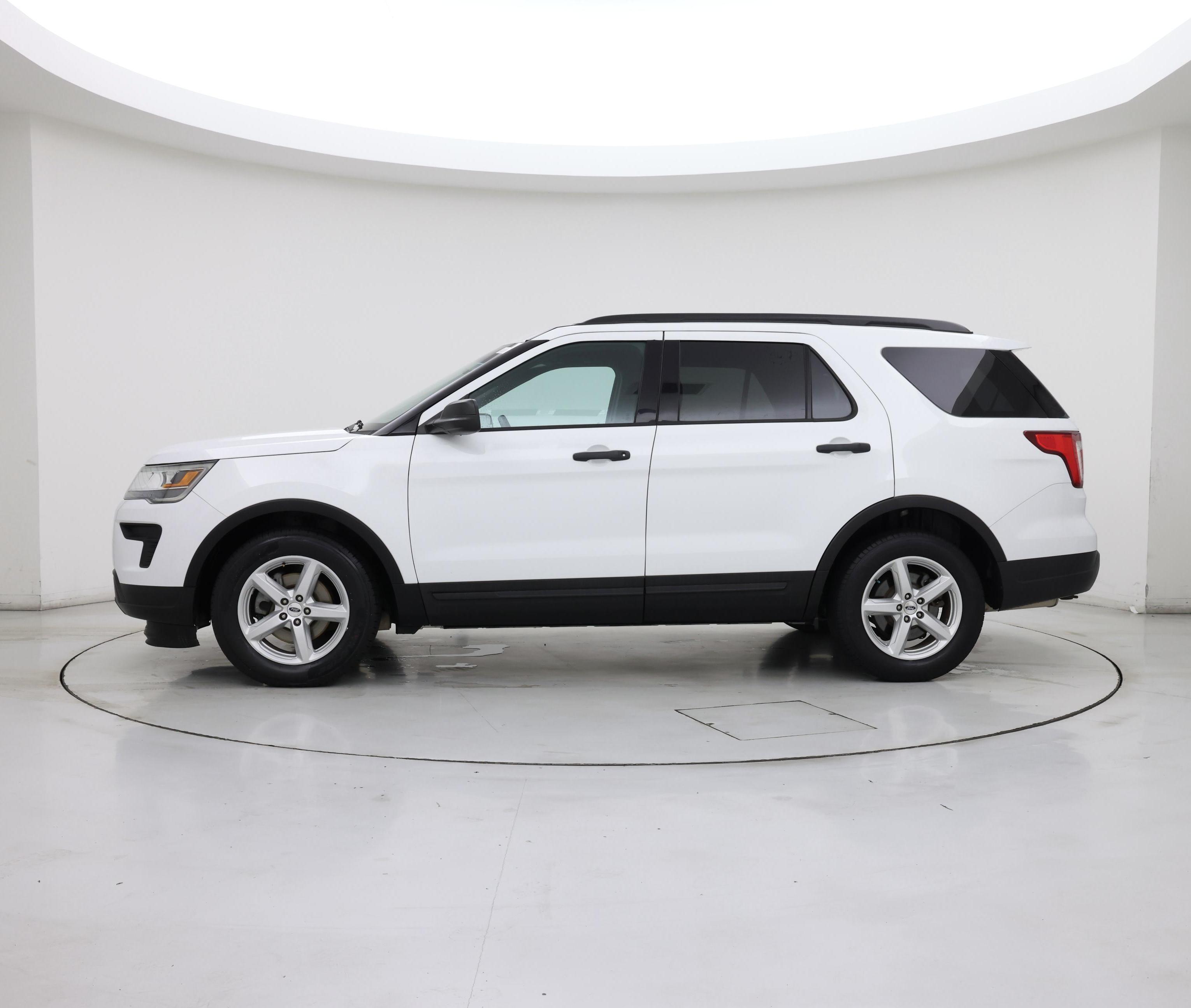 Thumbnail: 2018 Ford Explorer - 3