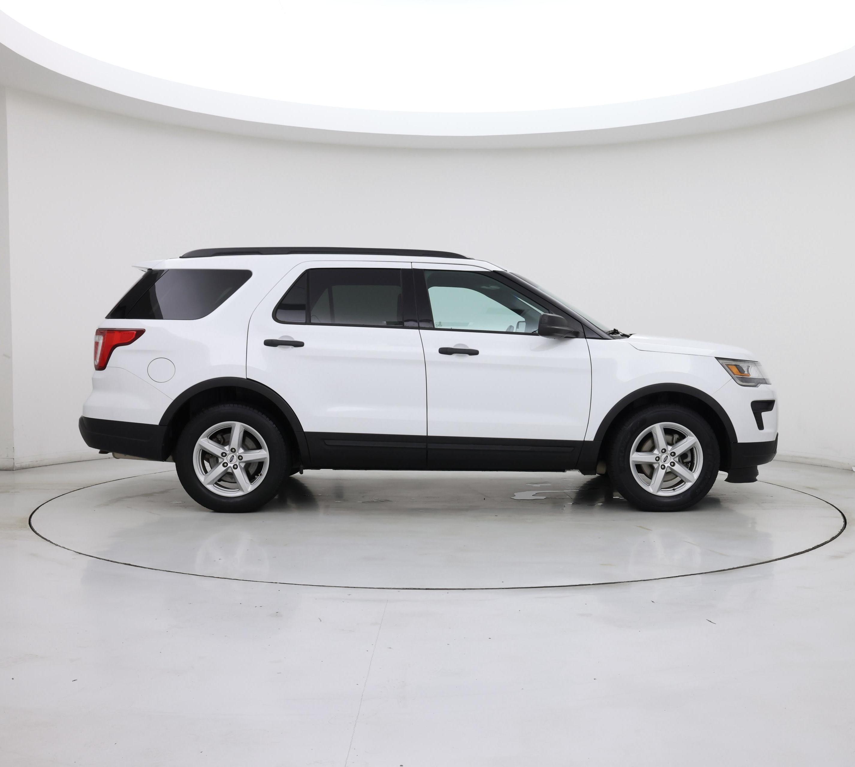 Thumbnail: 2018 Ford Explorer - 7