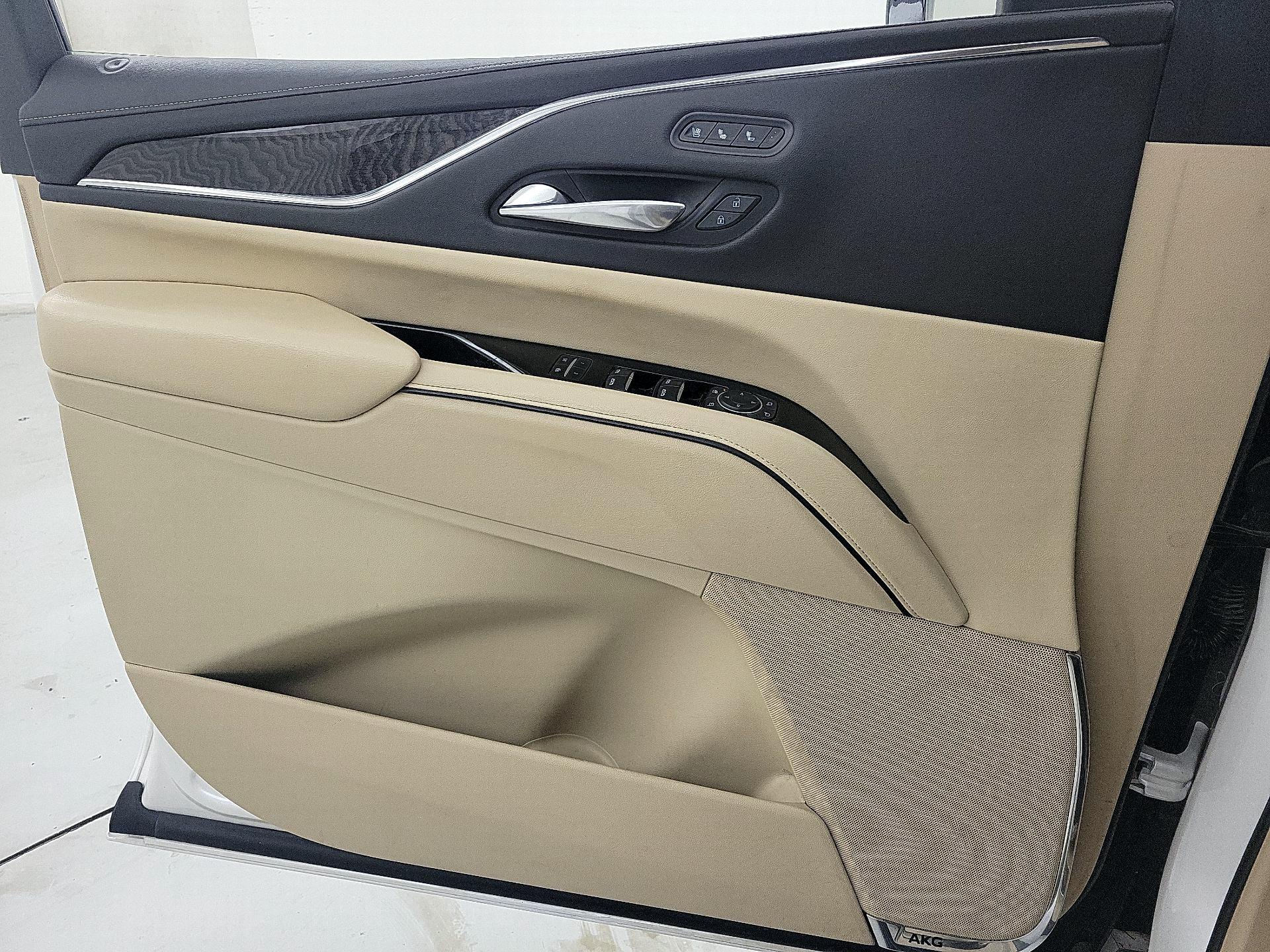 Thumbnail: 2021 Cadillac Escalade - 12
