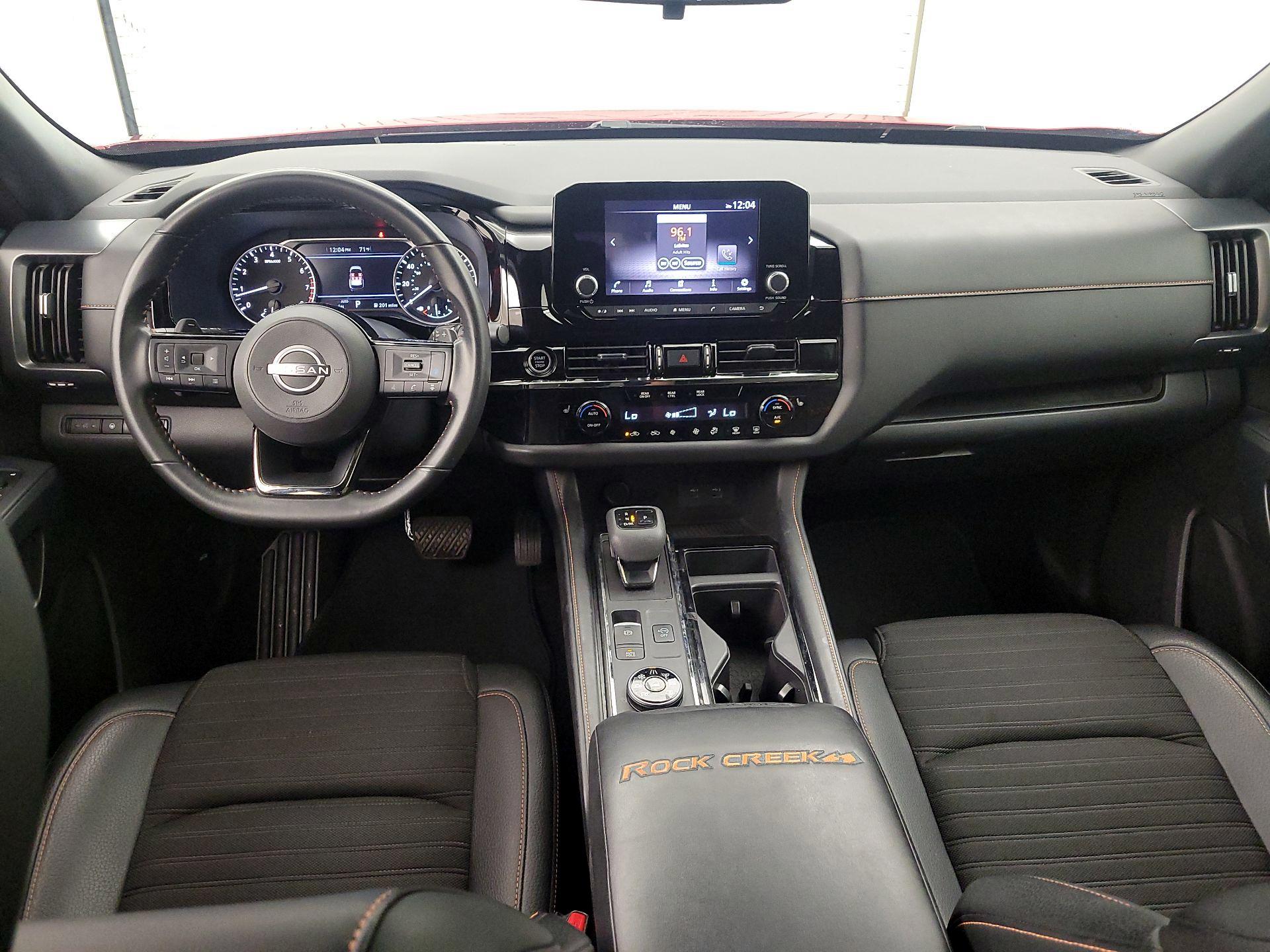 Thumbnail: 2023 Nissan Pathfinder - 9
