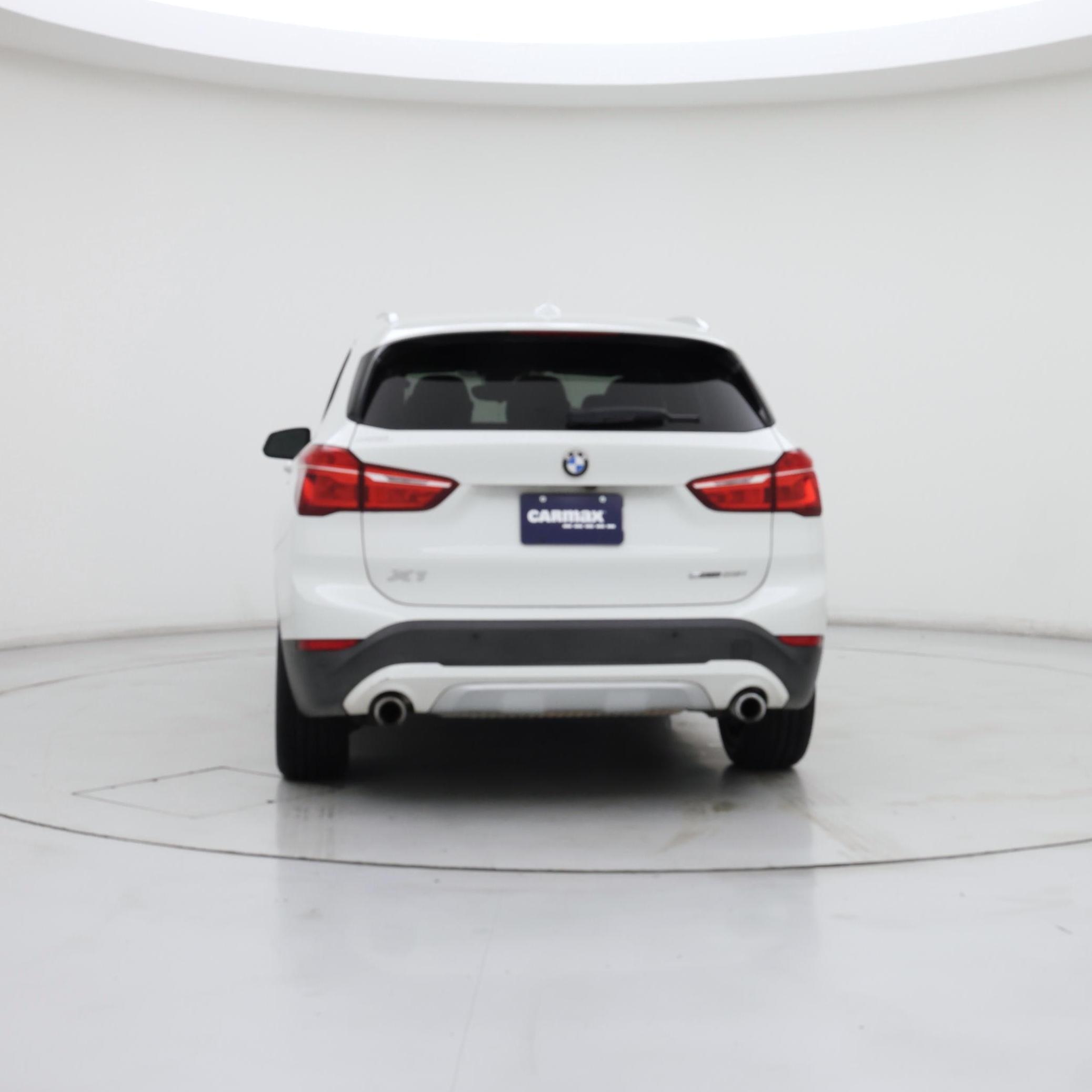 Thumbnail: 2021 BMW X1 - 6