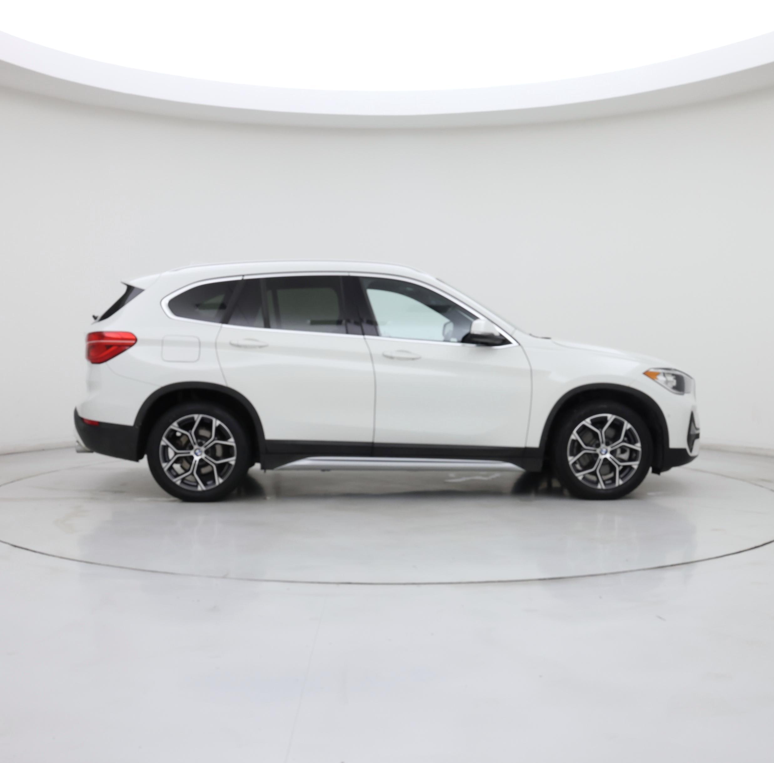 Thumbnail: 2021 BMW X1 - 7