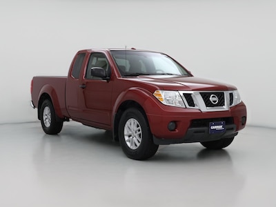 Red 2018 Nissan Frontier SV