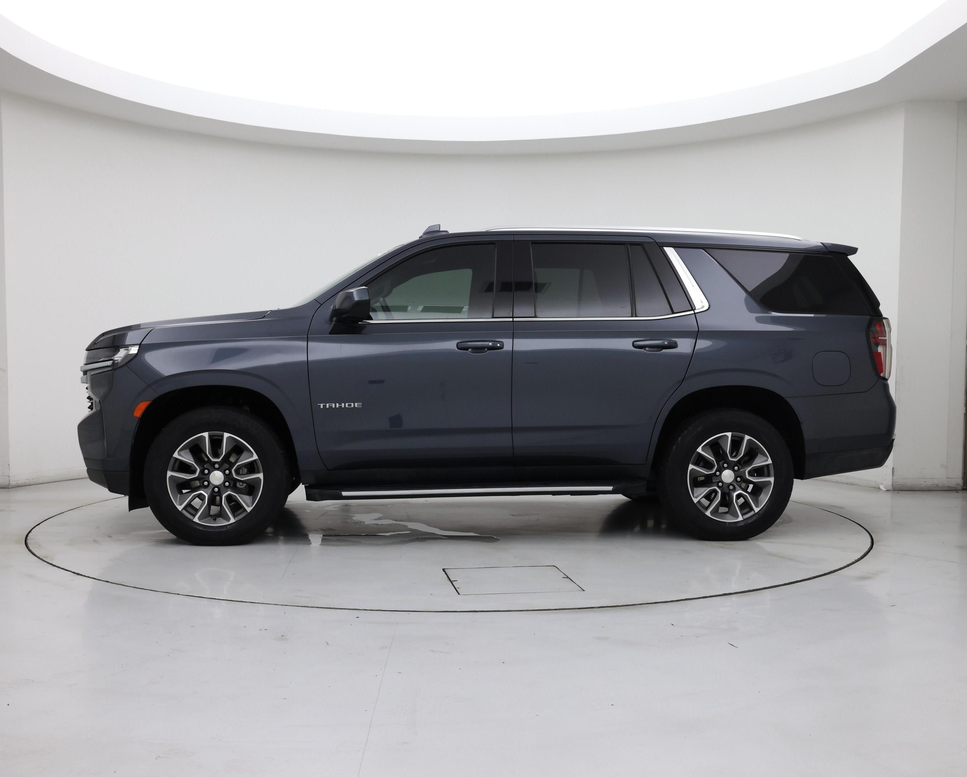 Thumbnail: 2021 Chevrolet Tahoe - 3