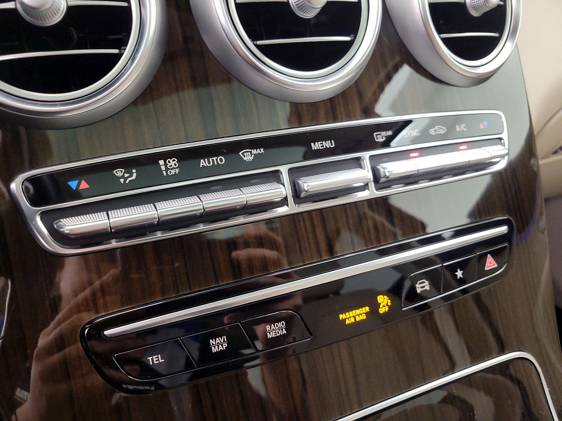 Thumbnail: 2022 Mercedes-Benz GLC - 16