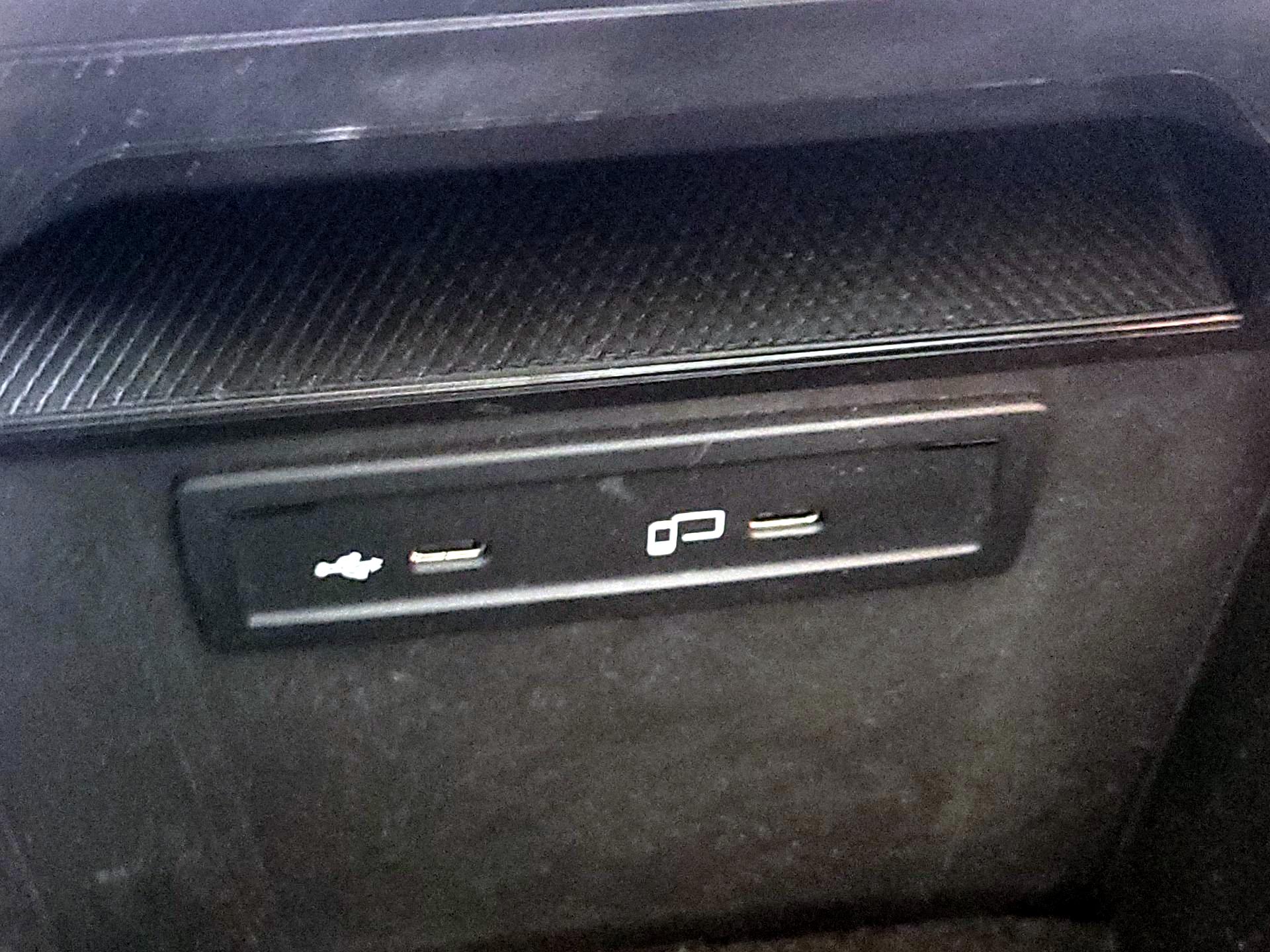 Thumbnail: 2022 Mercedes-Benz GLC - 18