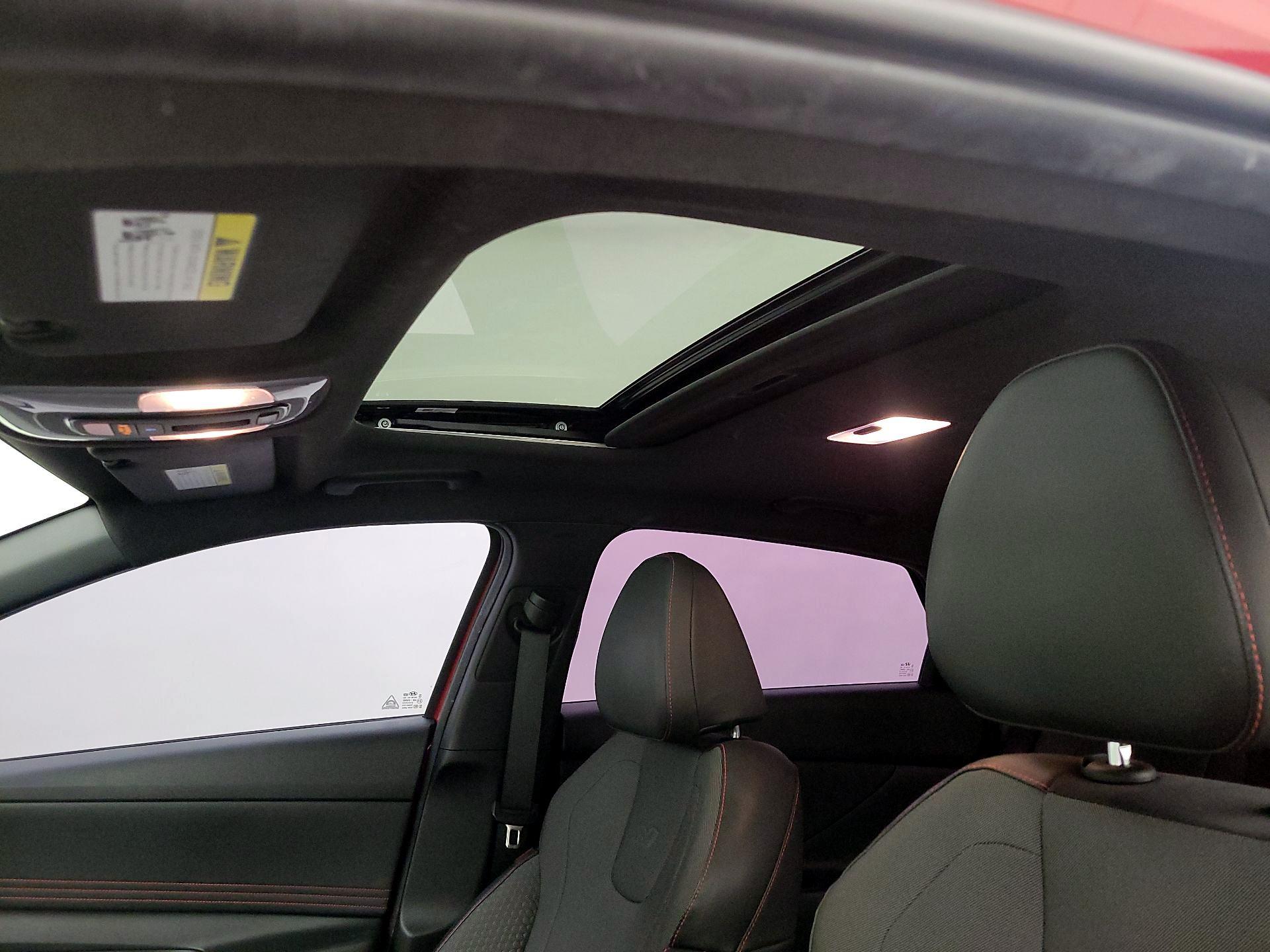 Thumbnail: 2022 Hyundai Elantra - 19