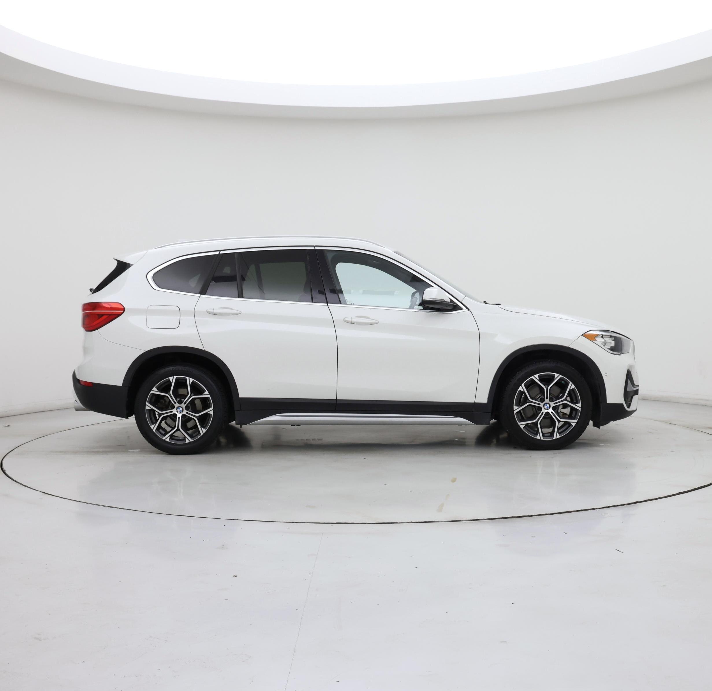 Thumbnail: 2021 BMW X1 - 7