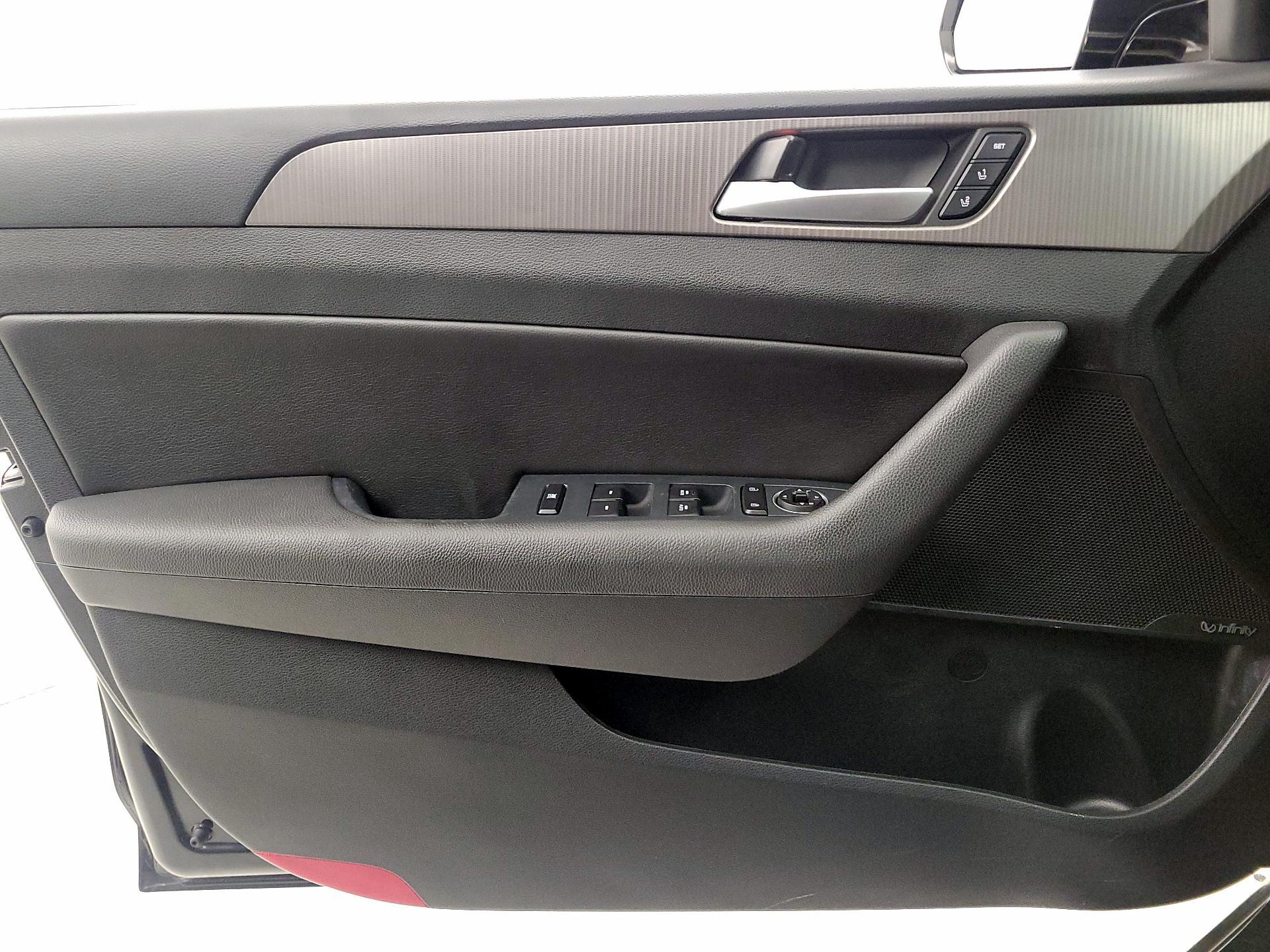 Thumbnail: 2018 Hyundai Sonata - 12