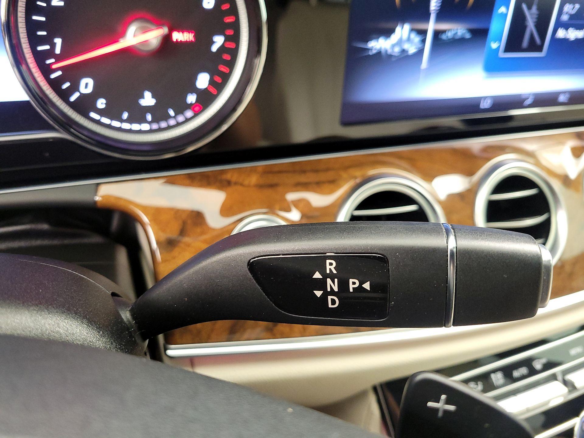 Thumbnail: 2018 Mercedes-Benz E-Class - 18