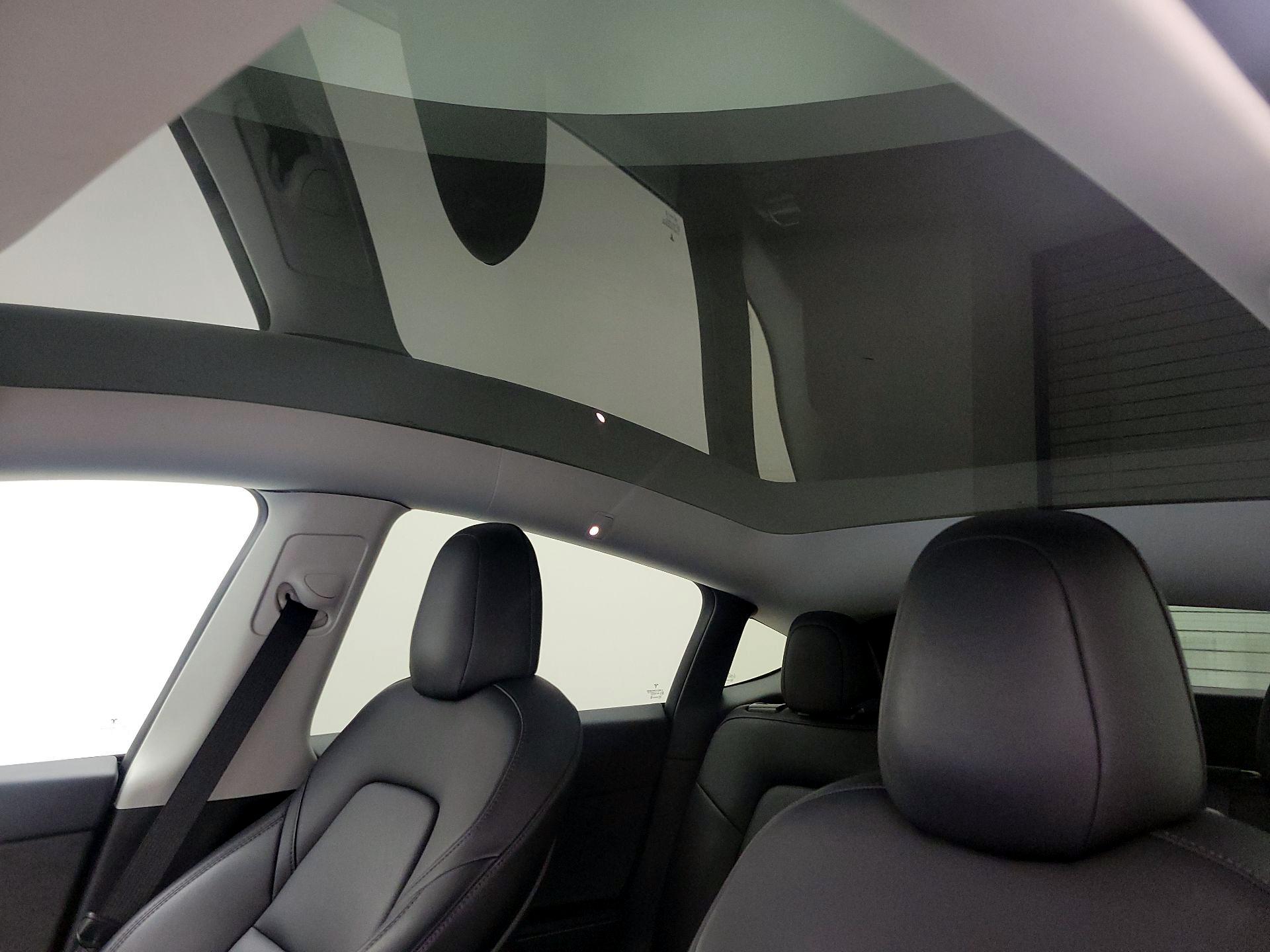 Thumbnail: 2021 Tesla Model Y - 19