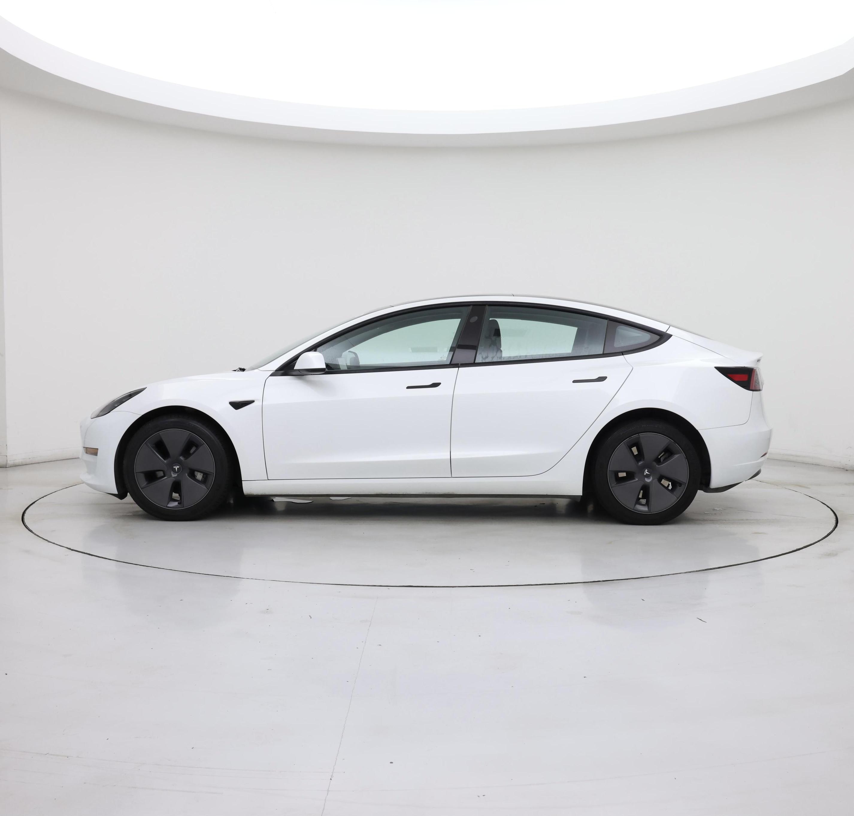 Thumbnail: 2023 Tesla Model 3 - 3