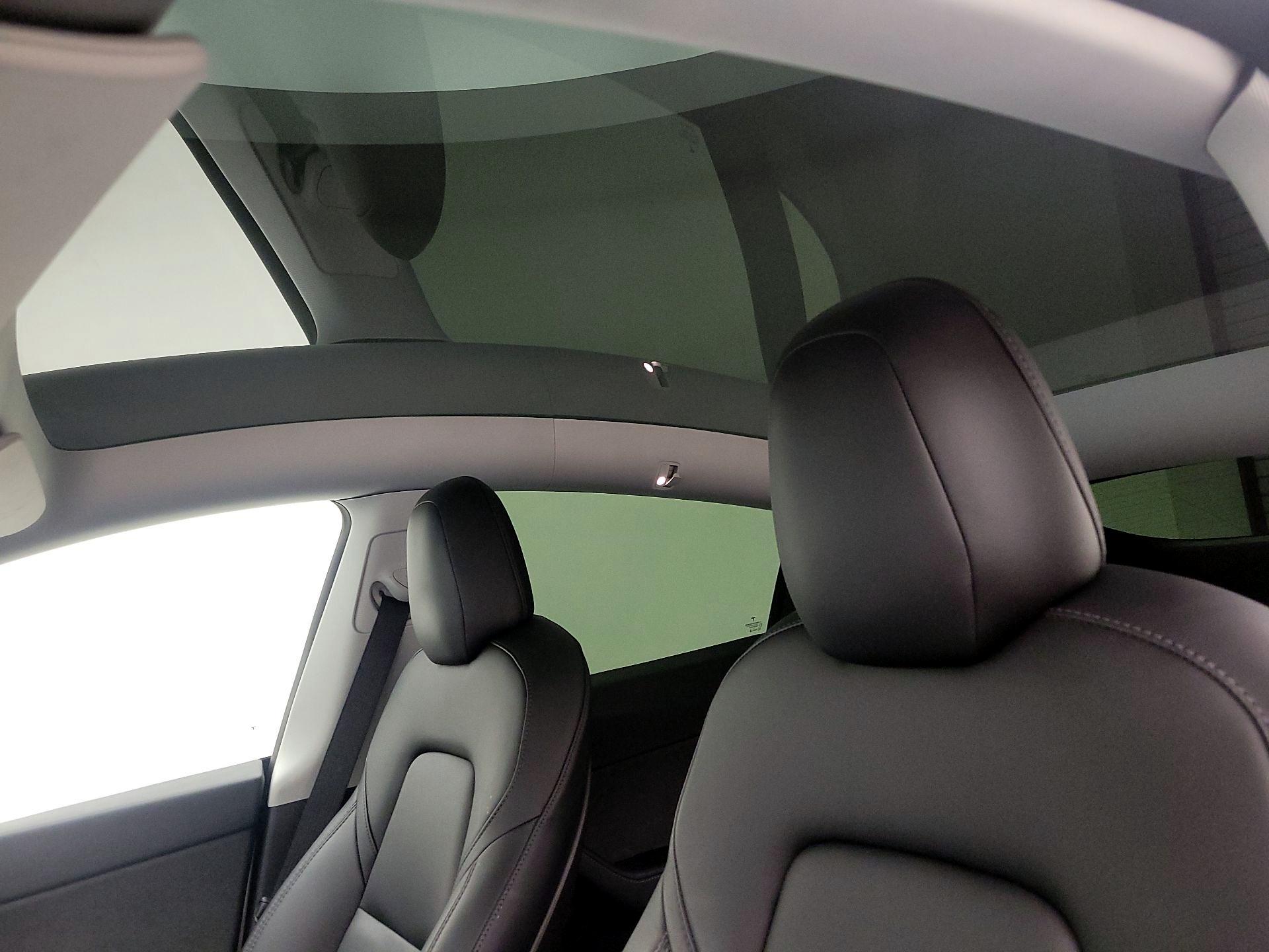 Thumbnail: 2021 Tesla Model Y - 19