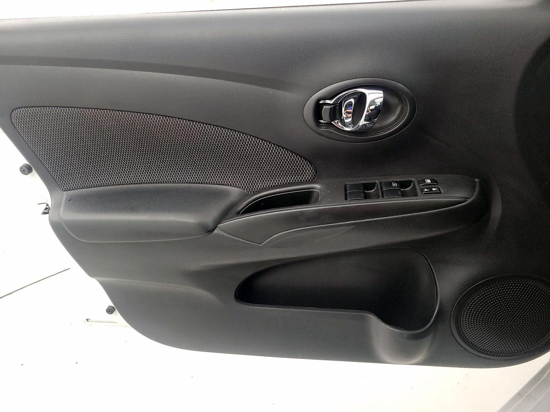 Thumbnail: 2015 Nissan Versa - 12
