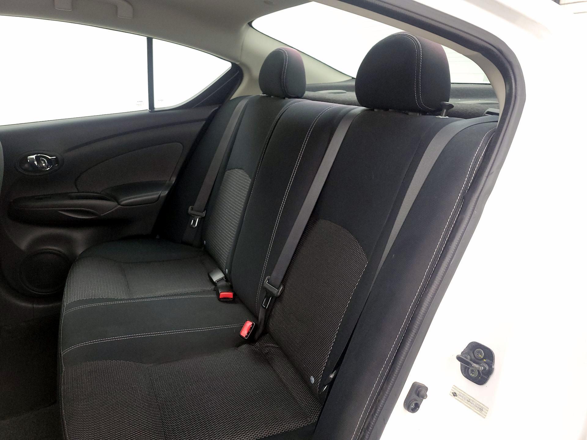 Thumbnail: 2015 Nissan Versa - 18