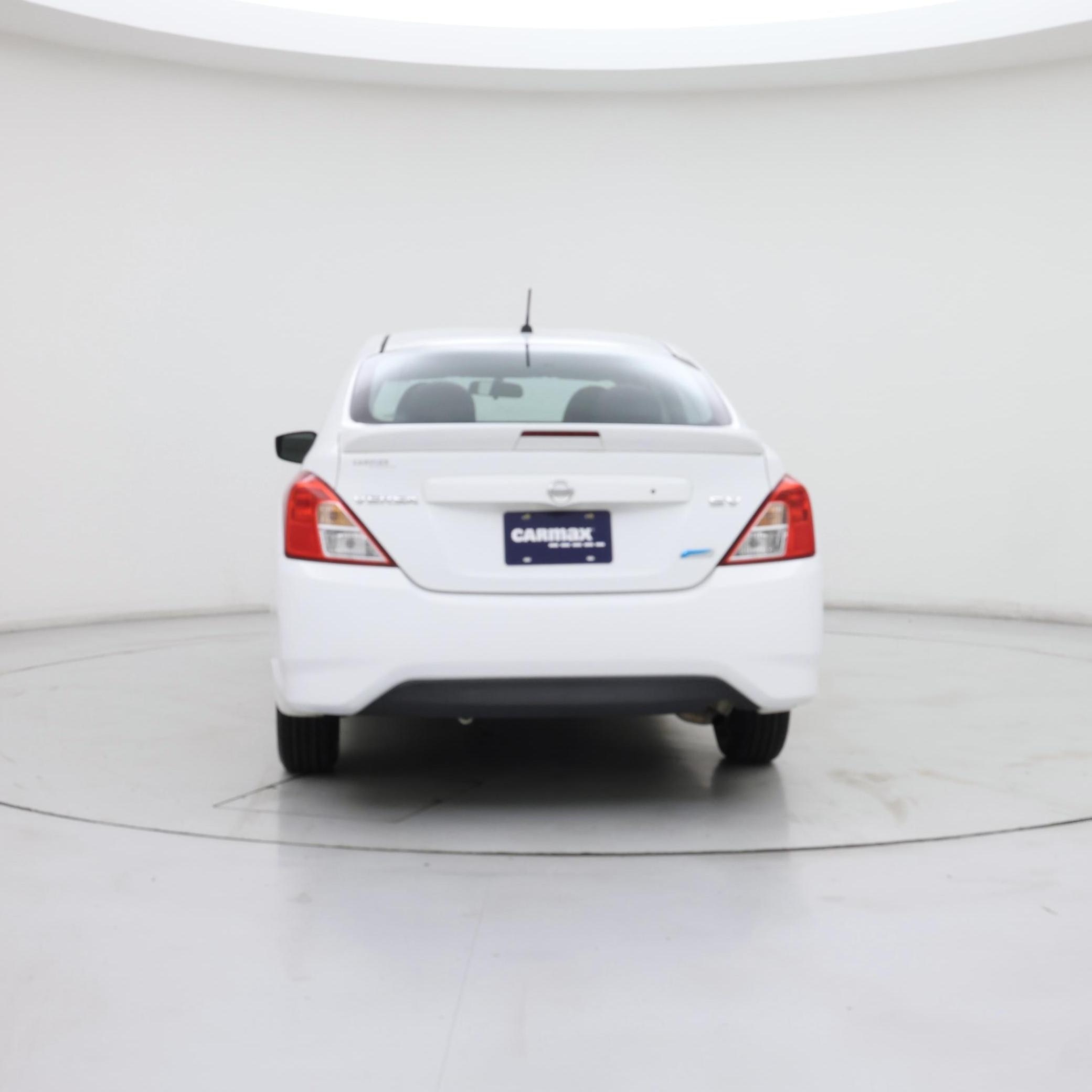Thumbnail: 2015 Nissan Versa - 6