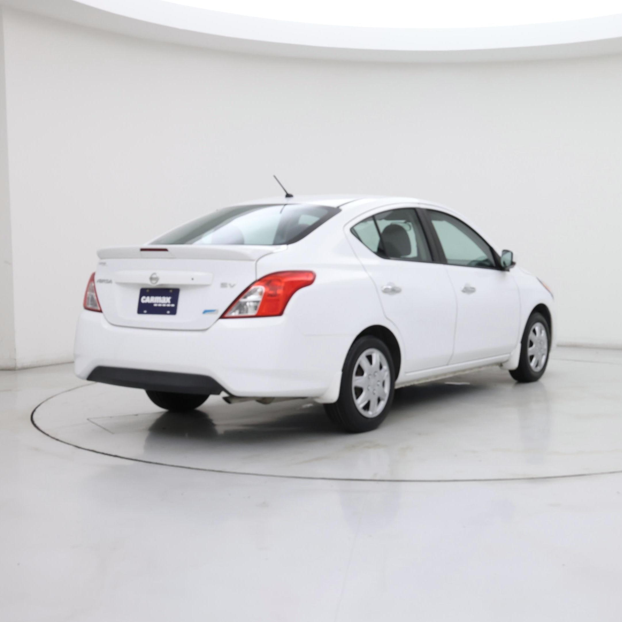 Thumbnail: 2015 Nissan Versa - 8