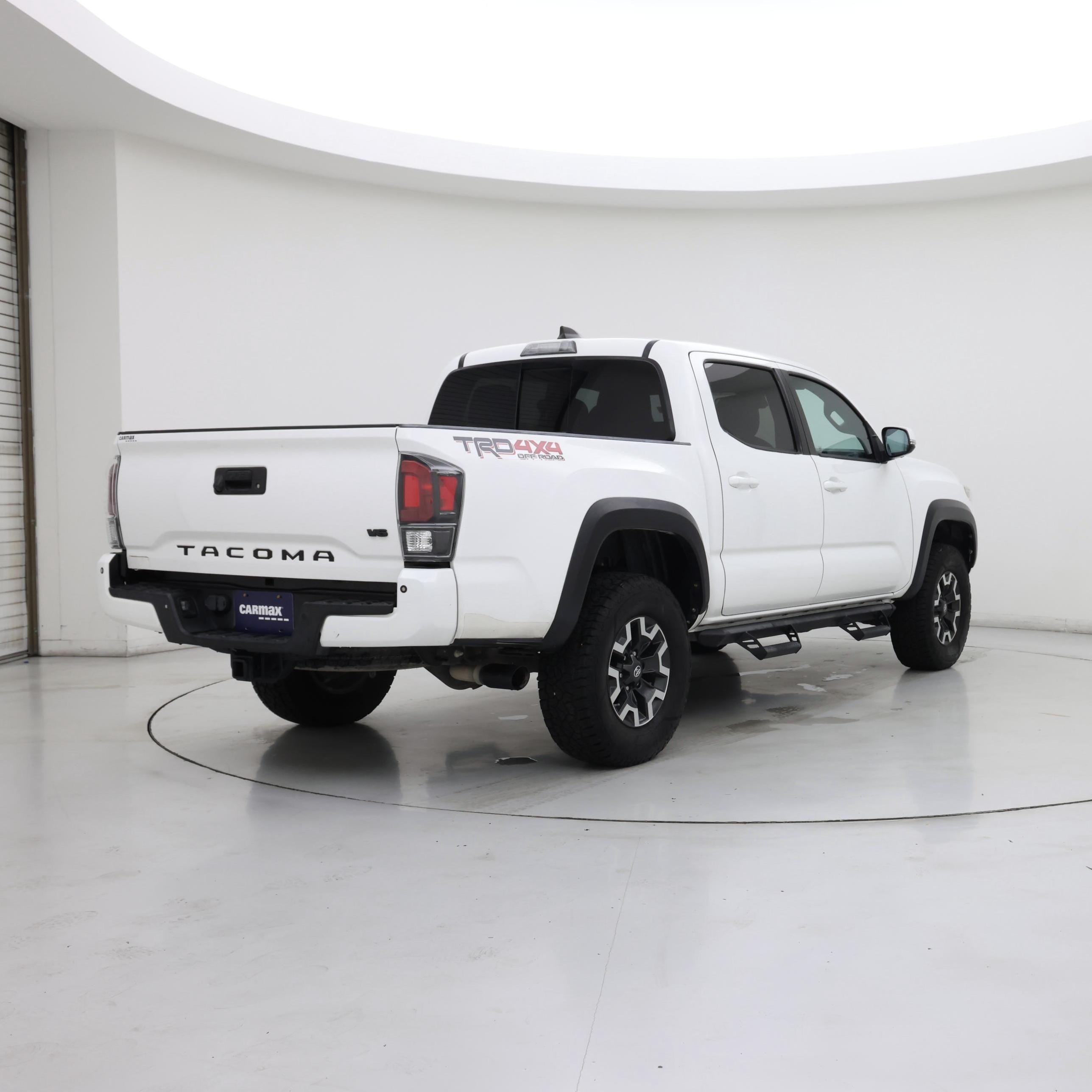 Thumbnail: 2020 Toyota Tacoma - 8