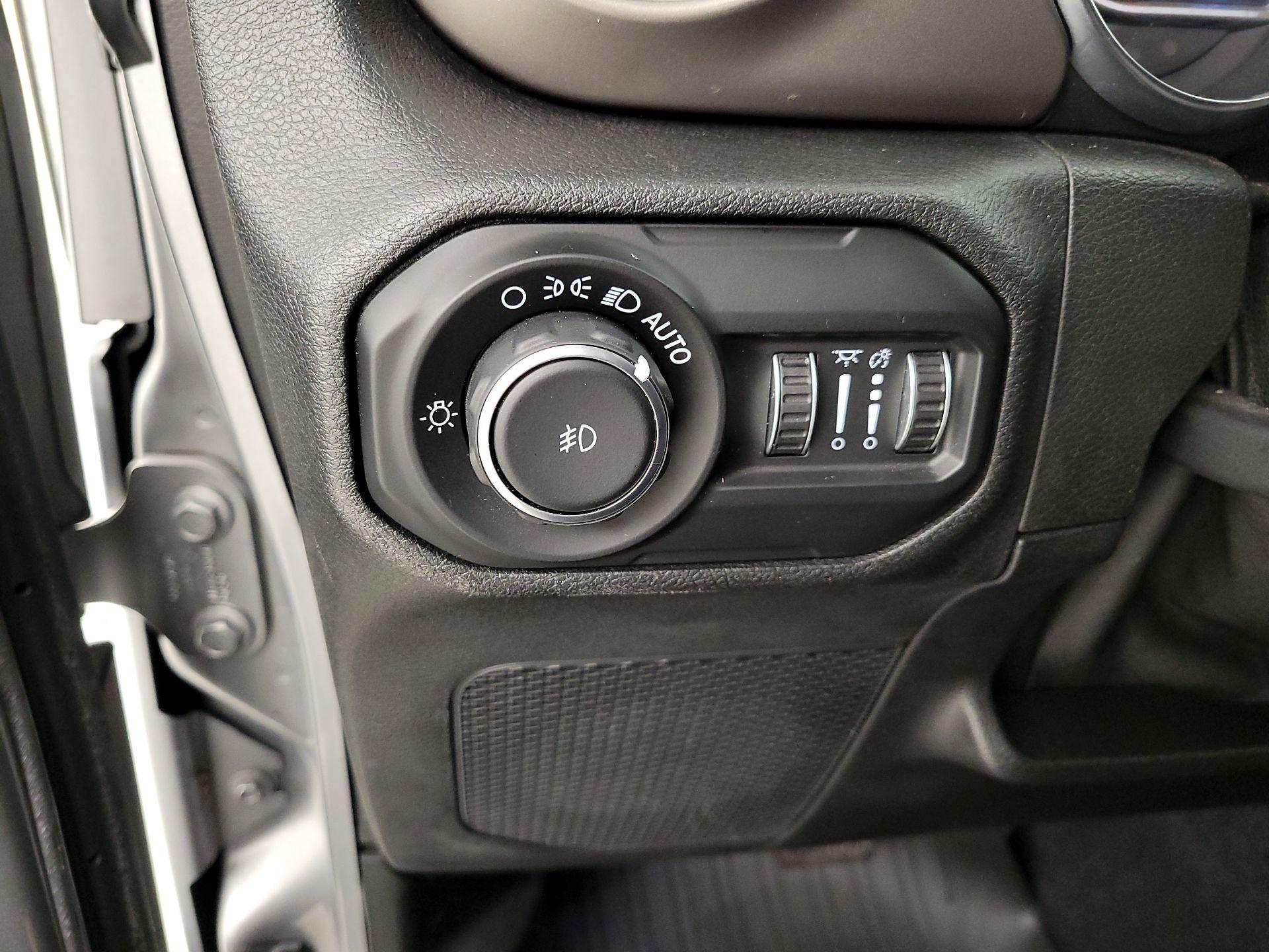 Thumbnail: 2021 Jeep Wrangler - 13