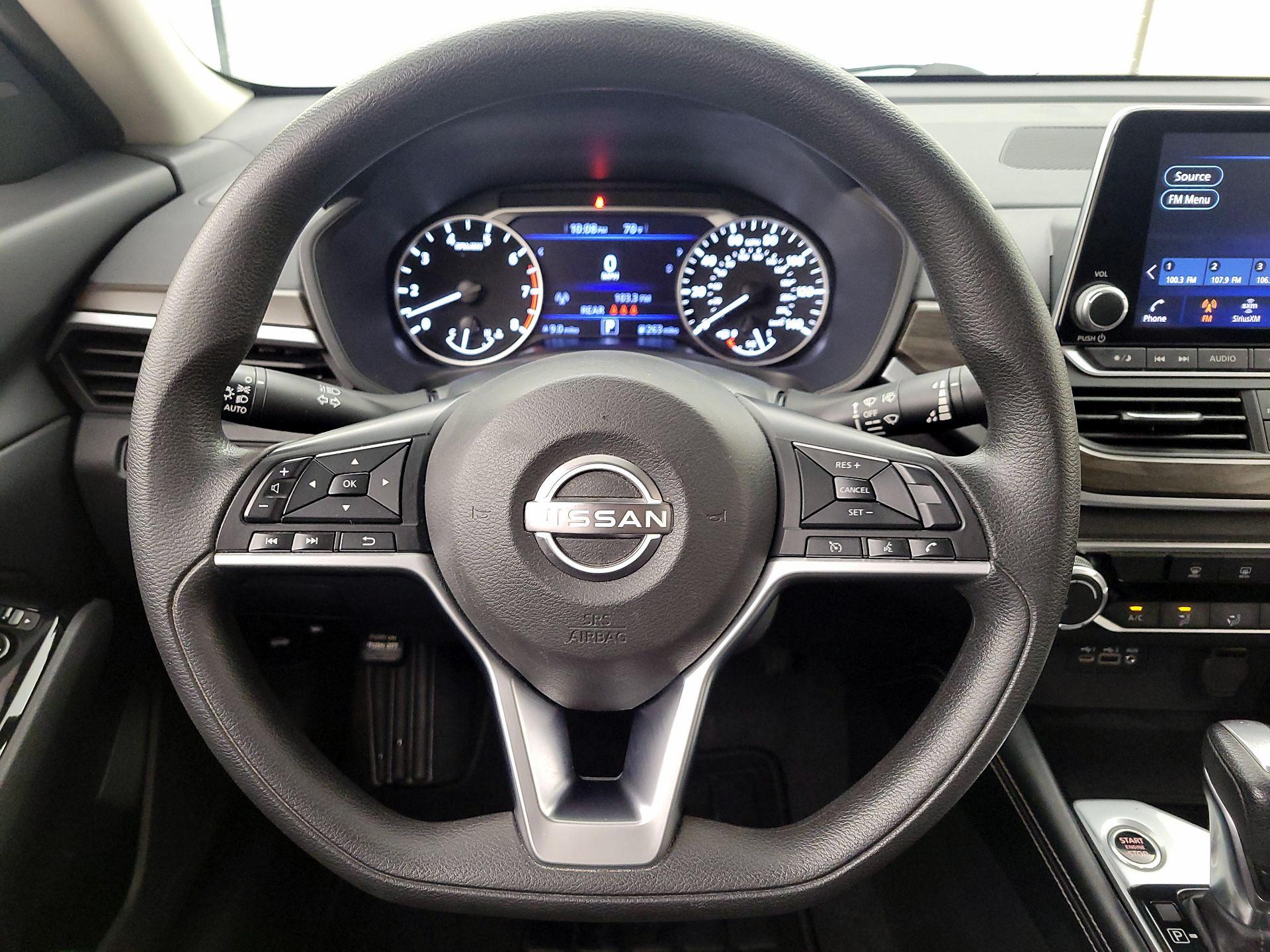 Thumbnail: 2023 Nissan Altima - 10