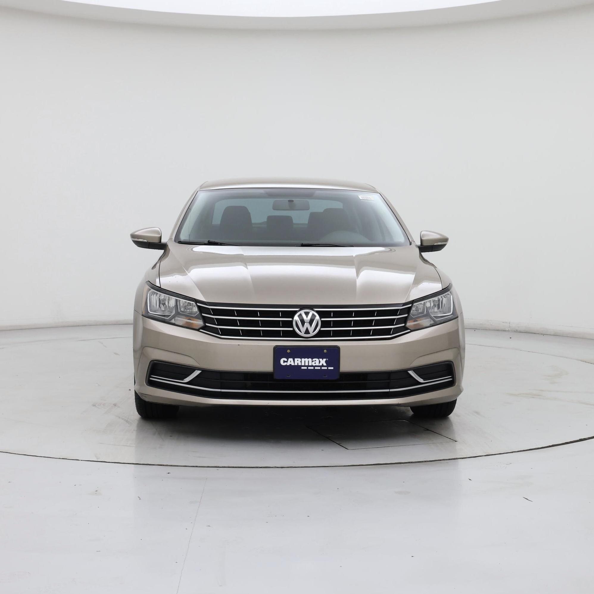 Thumbnail: 2016 Volkswagen Passat - 5