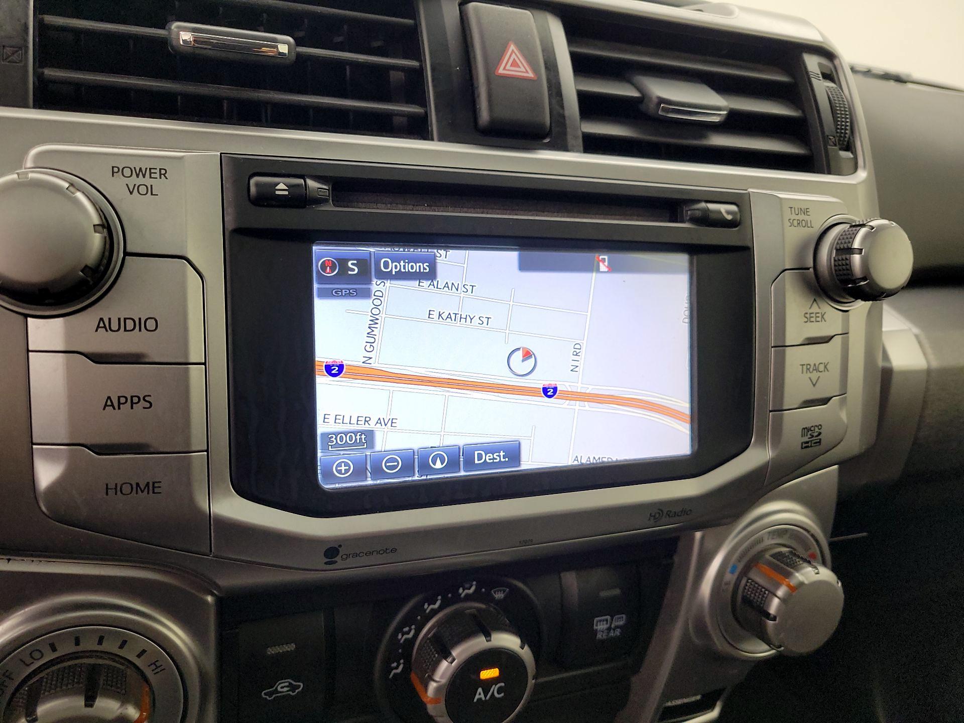 Thumbnail: 2015 Toyota 4Runner - 14