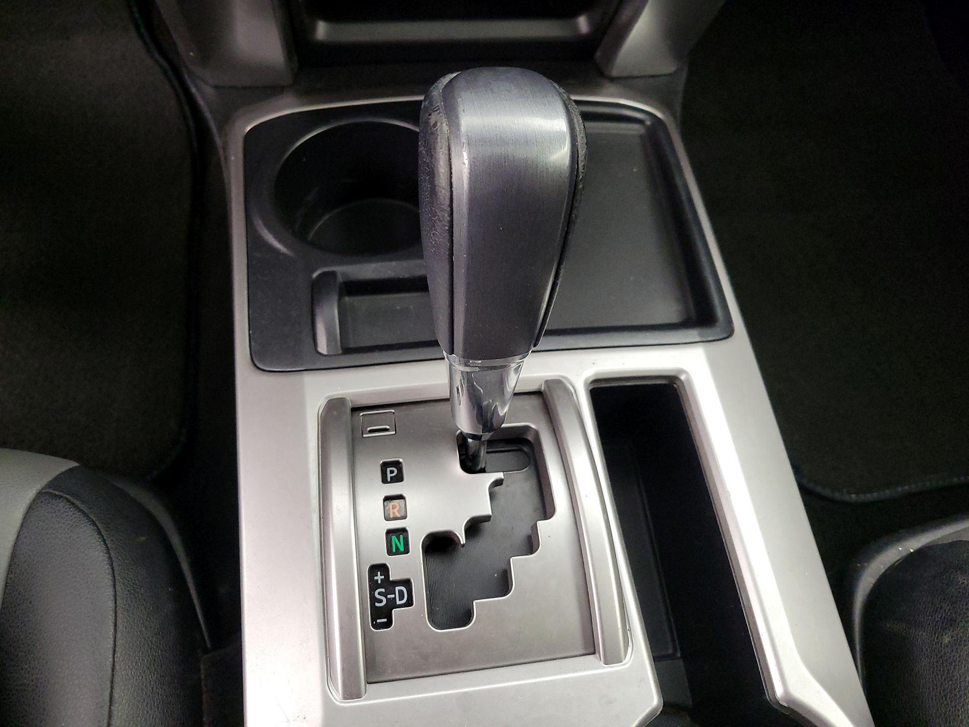 Thumbnail: 2015 Toyota 4Runner - 18