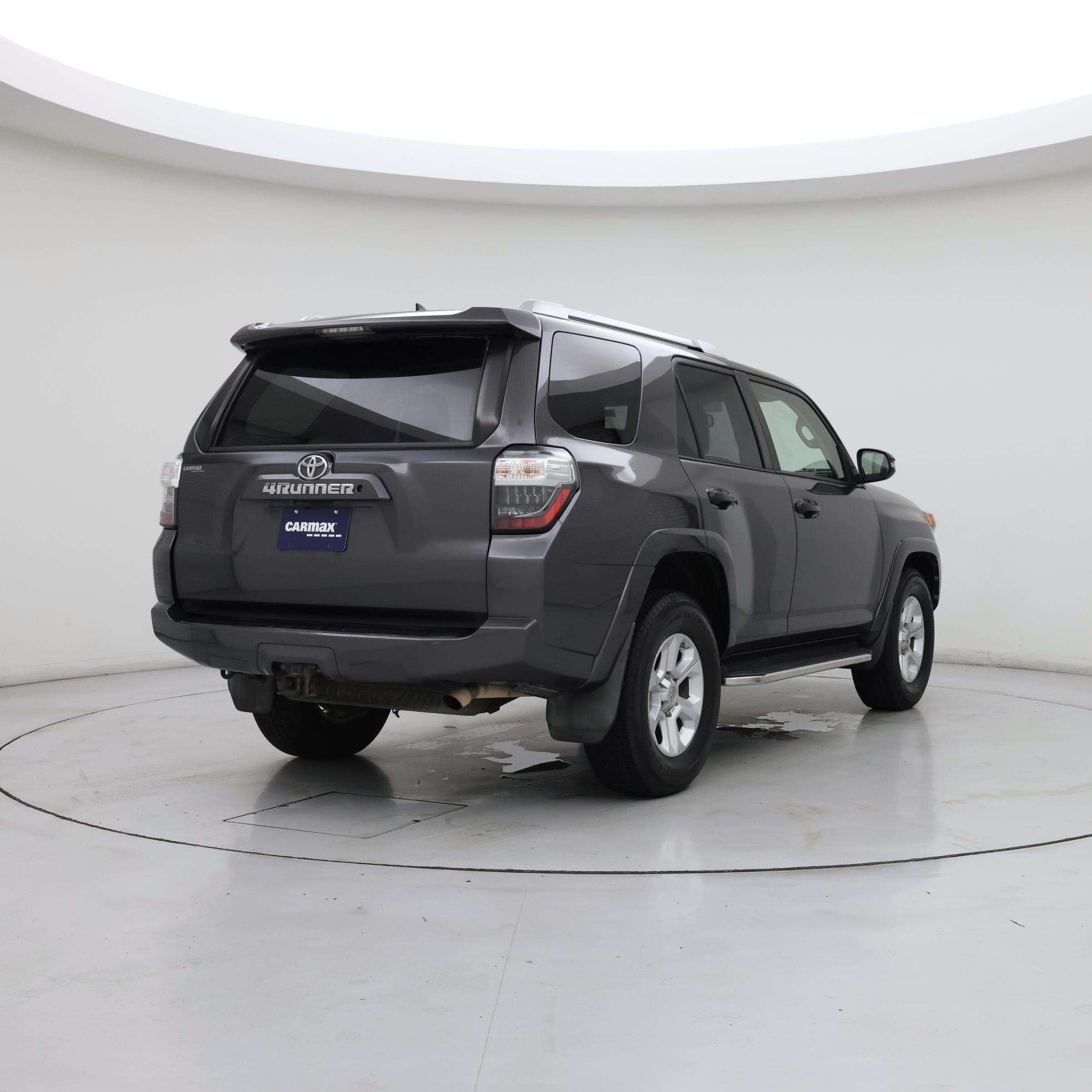Thumbnail: 2015 Toyota 4Runner - 8
